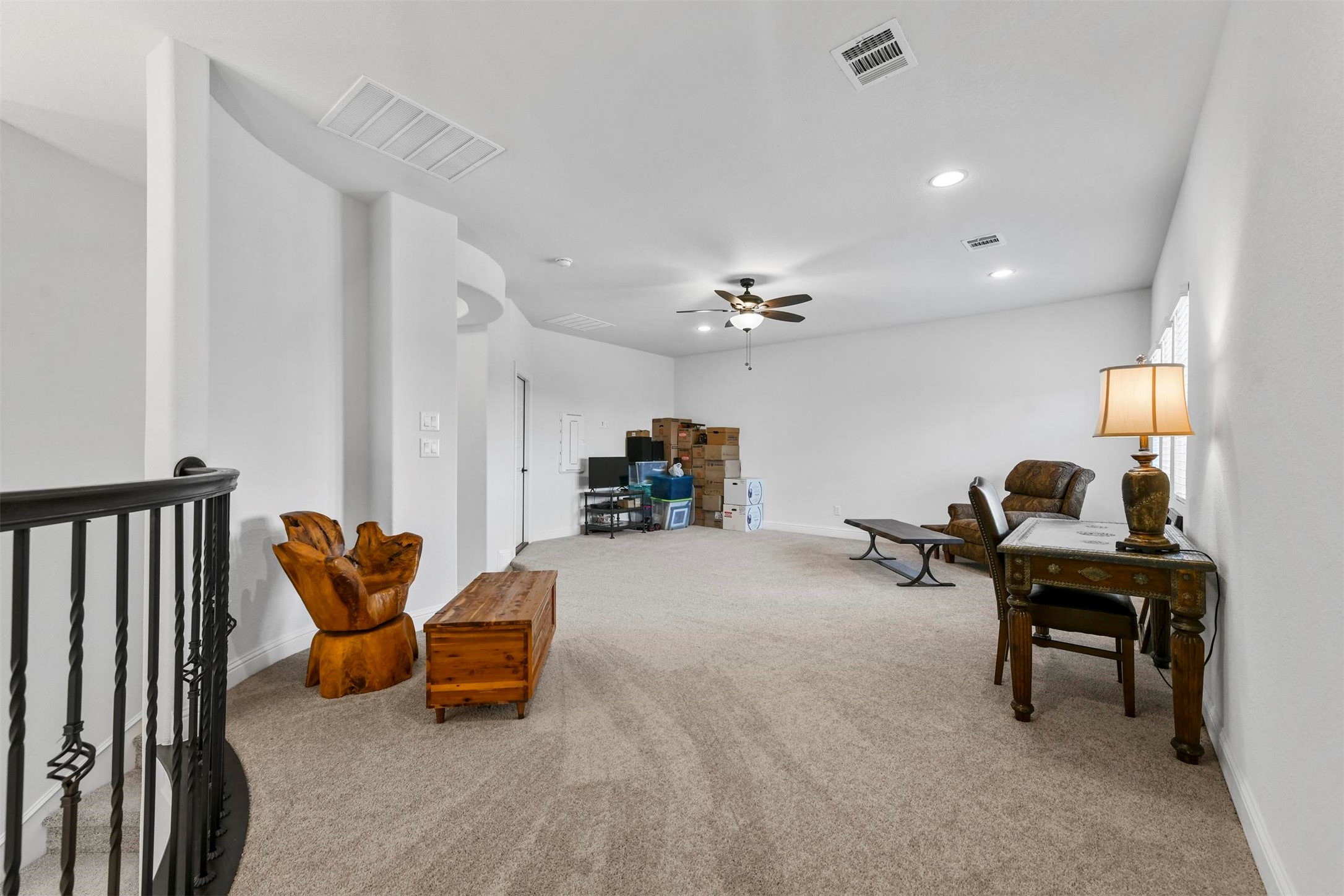 1201 Woodside Drive