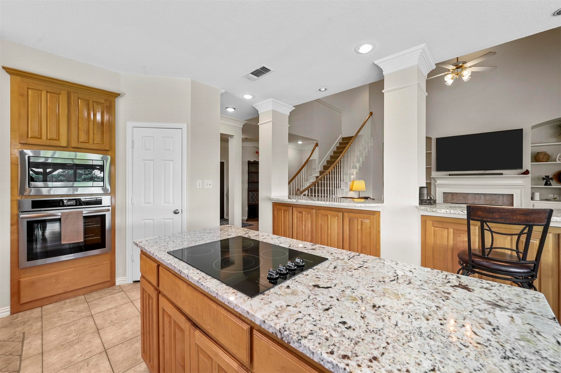 907 Turnberry Drive
