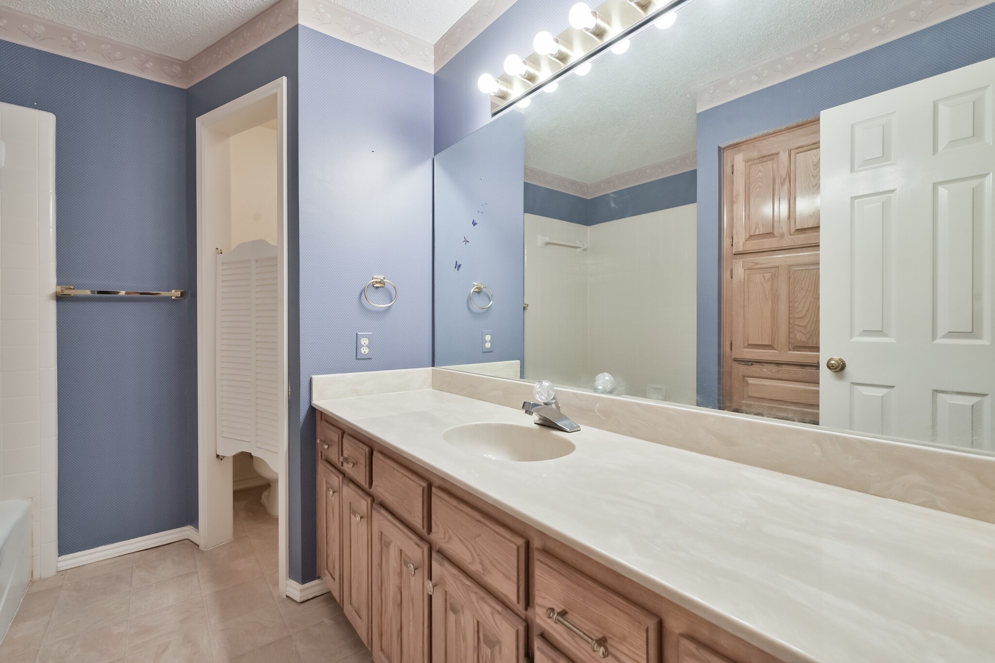 1 Hastings Court