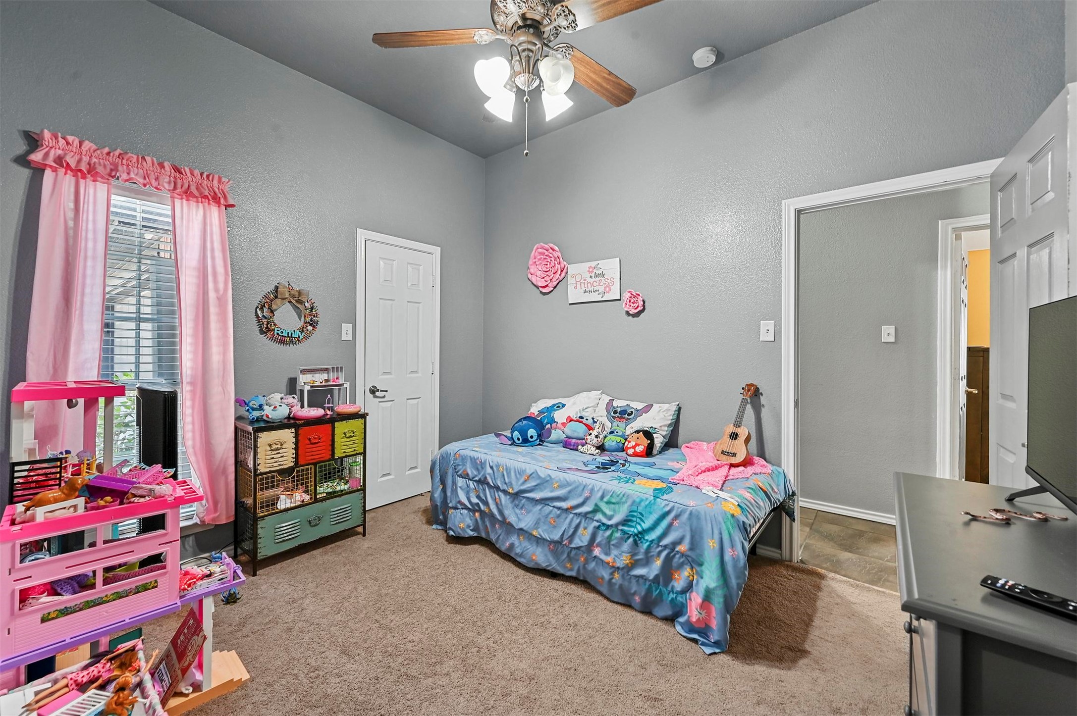 4418 Emerald Leaf Drive