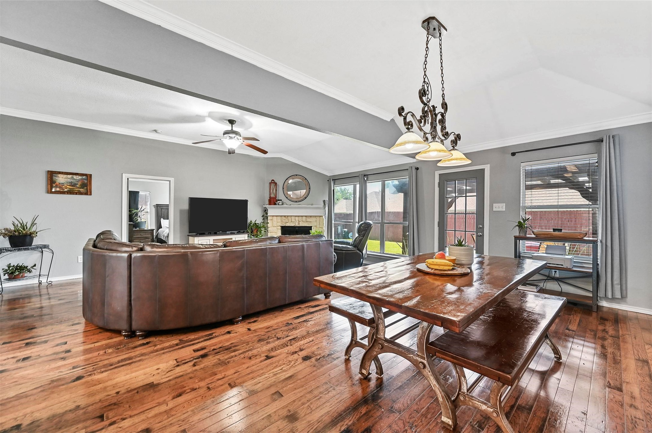 4418 Emerald Leaf Drive