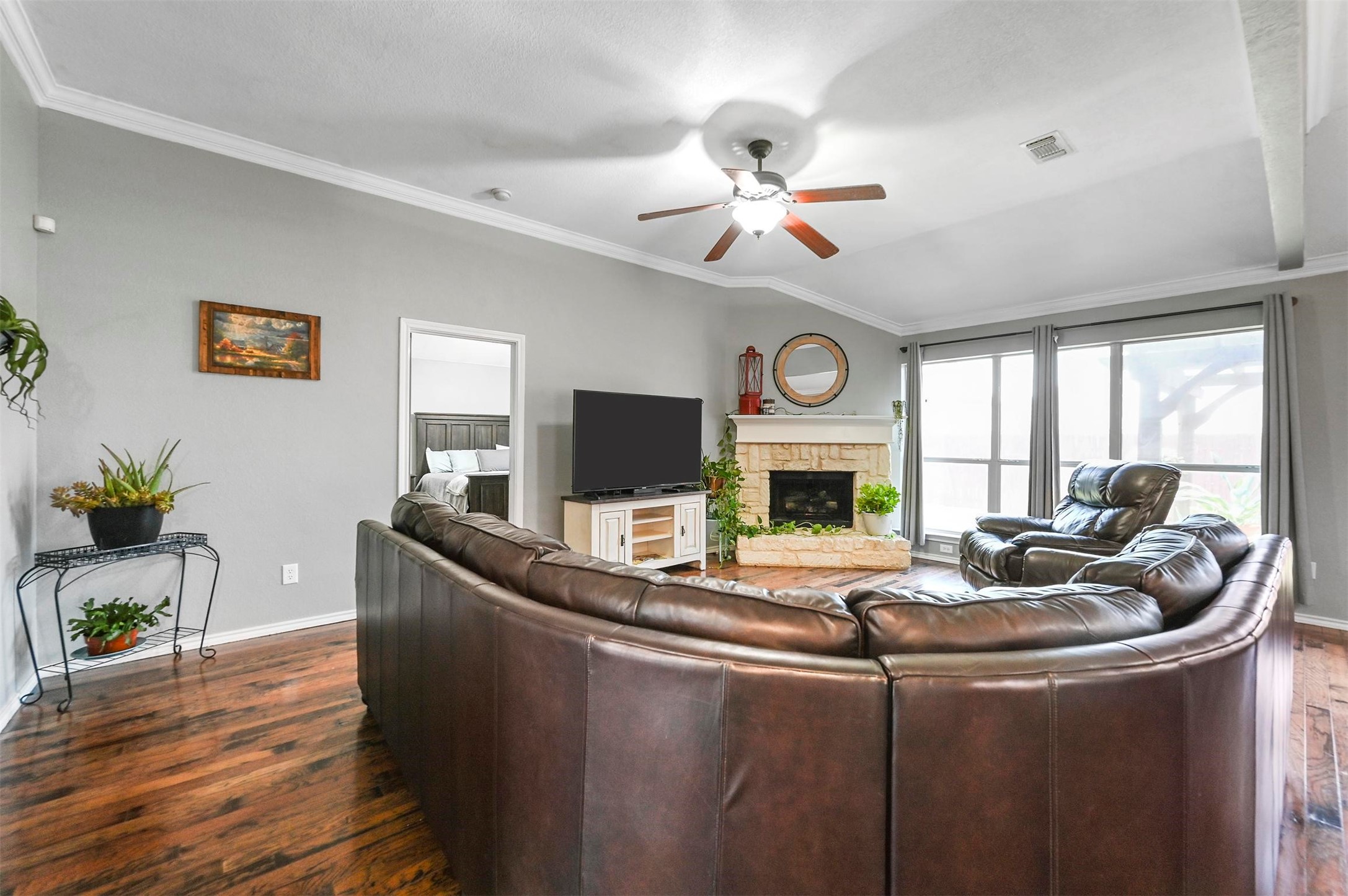 4418 Emerald Leaf Drive