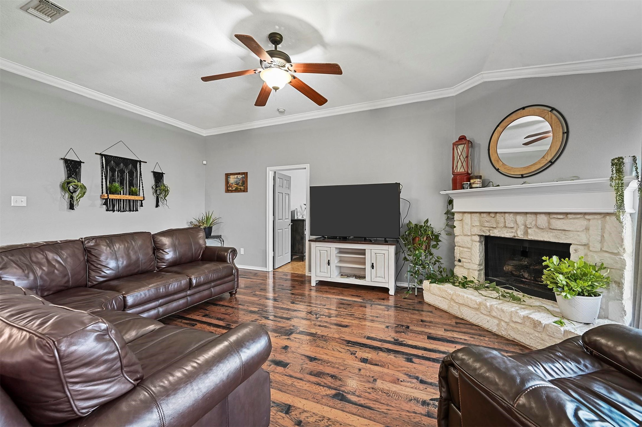 4418 Emerald Leaf Drive