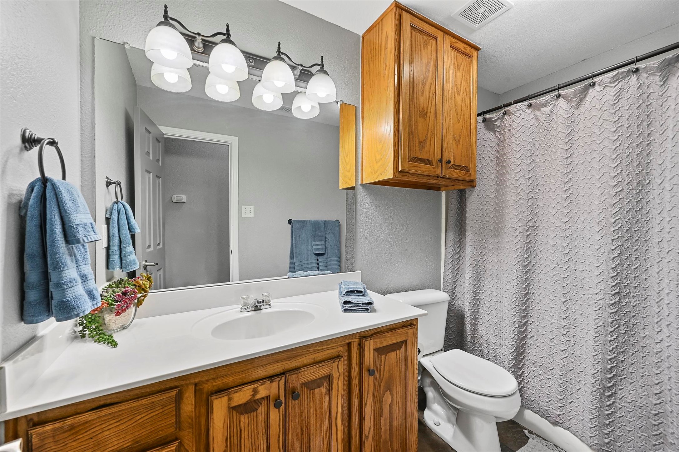 4418 Emerald Leaf Drive