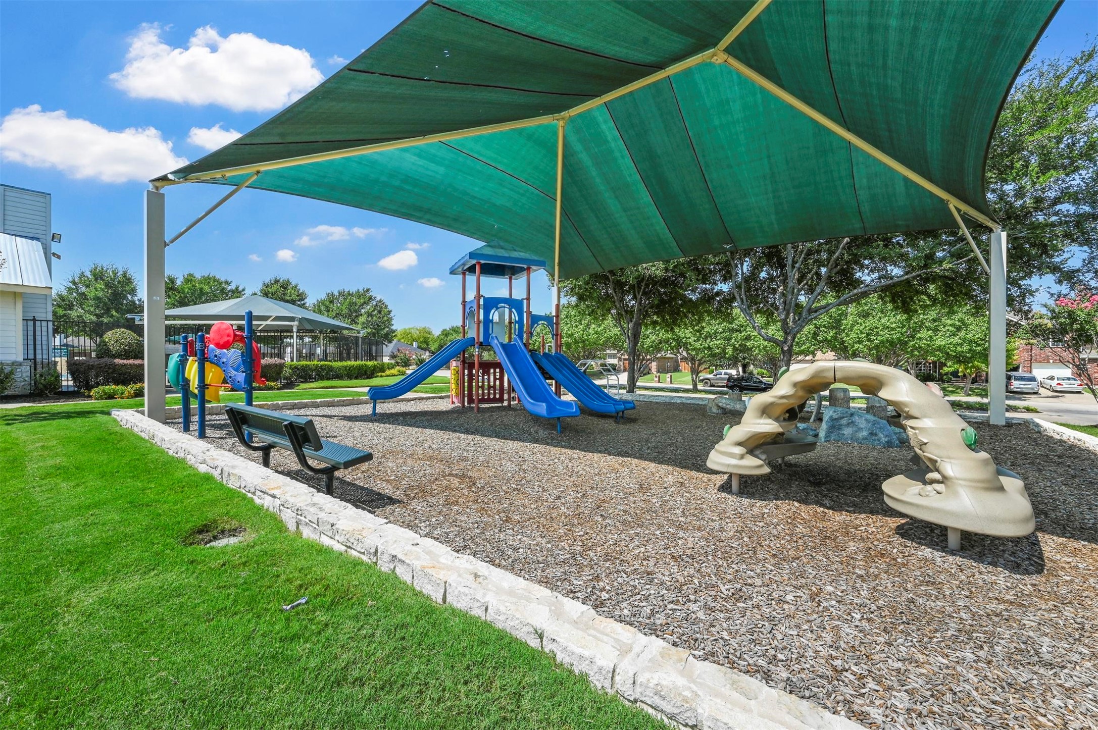 4418 Emerald Leaf Drive