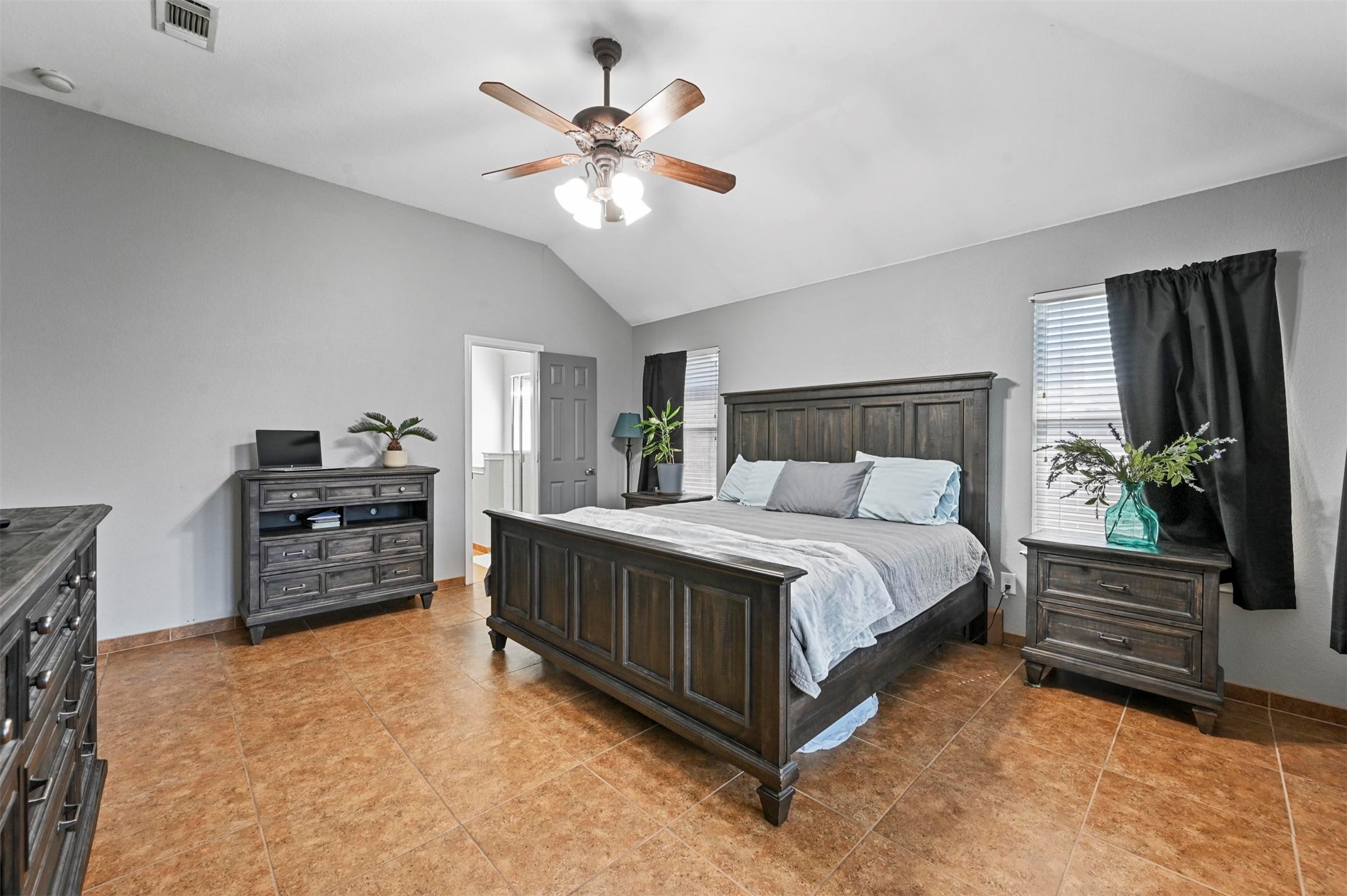 4418 Emerald Leaf Drive