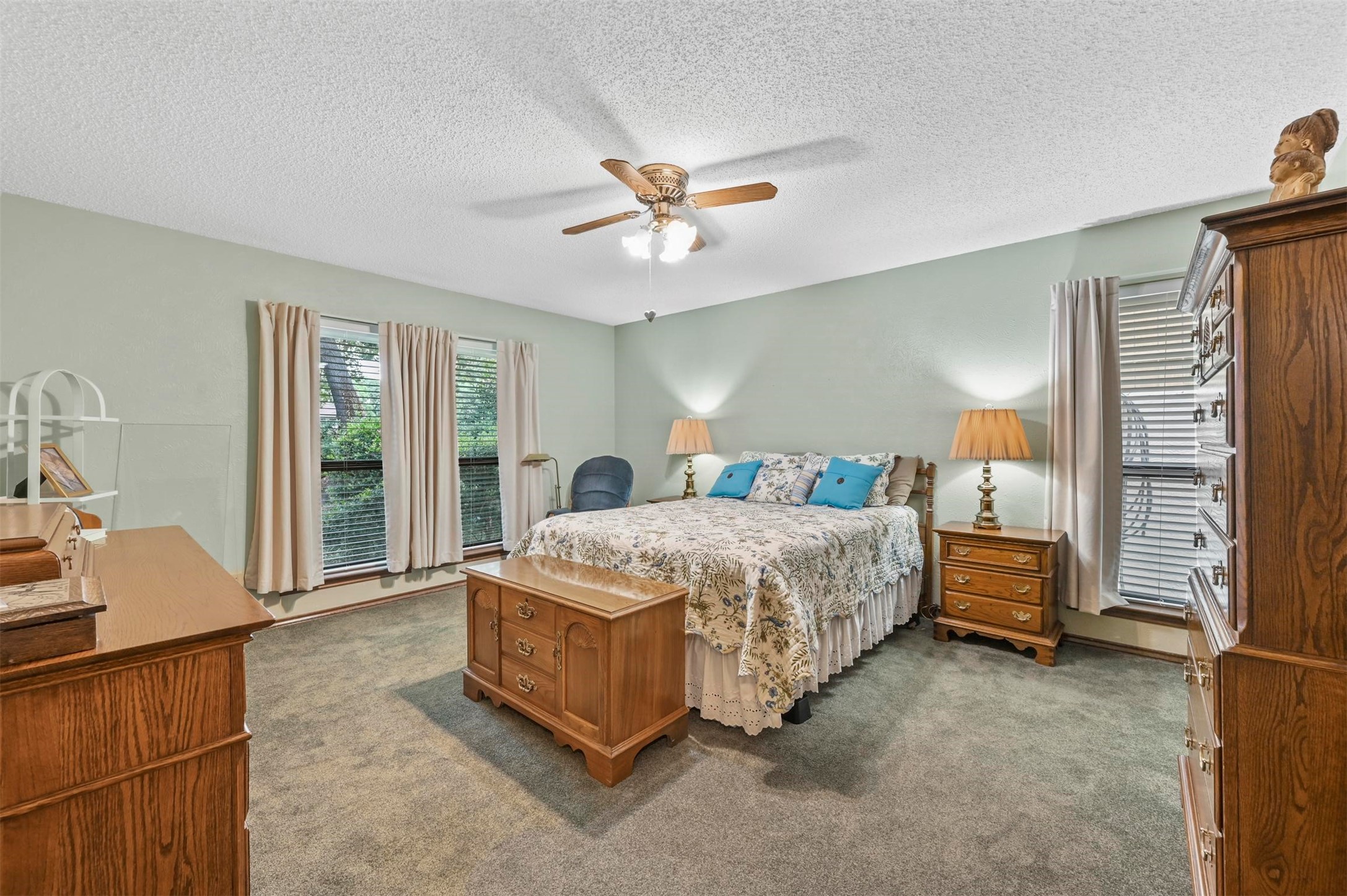 2728 Steamboat Circle