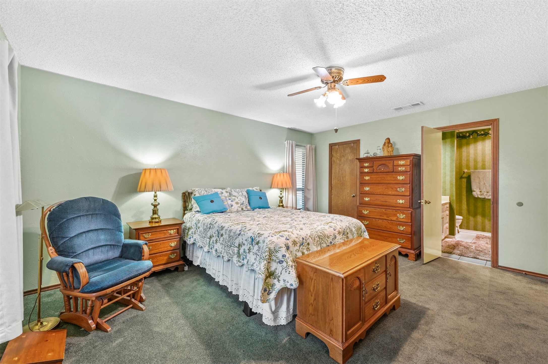 2728 Steamboat Circle