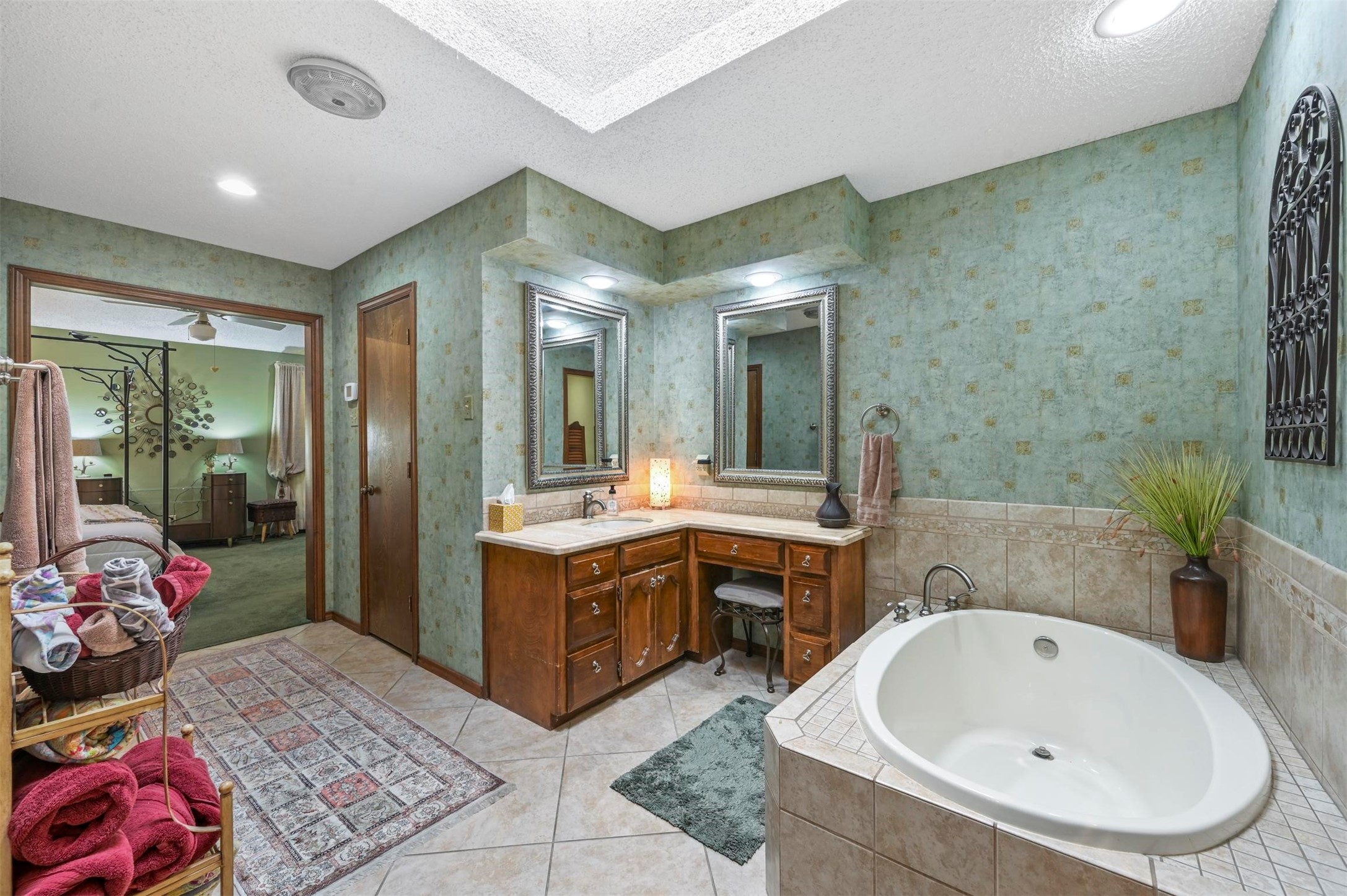 2728 Steamboat Circle