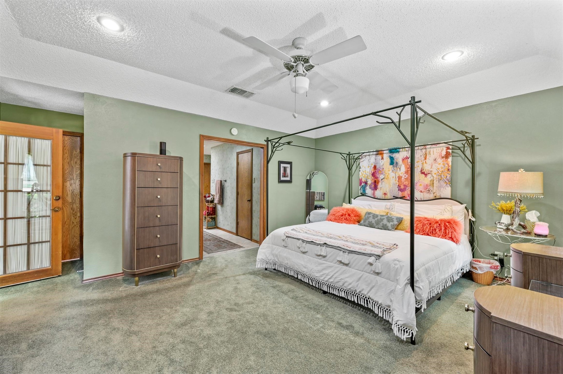 2728 Steamboat Circle