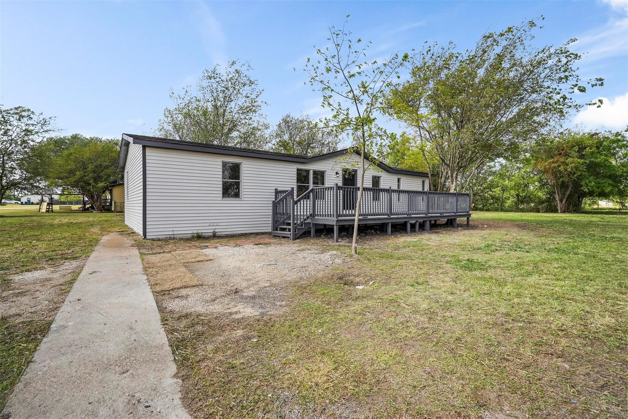 8513 County Road 1016