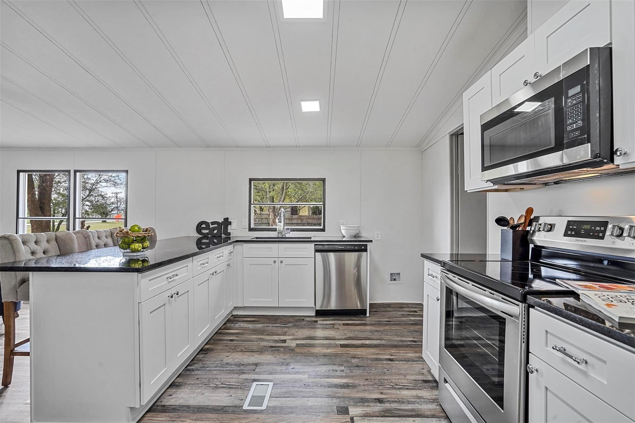 8513 County Road 1016