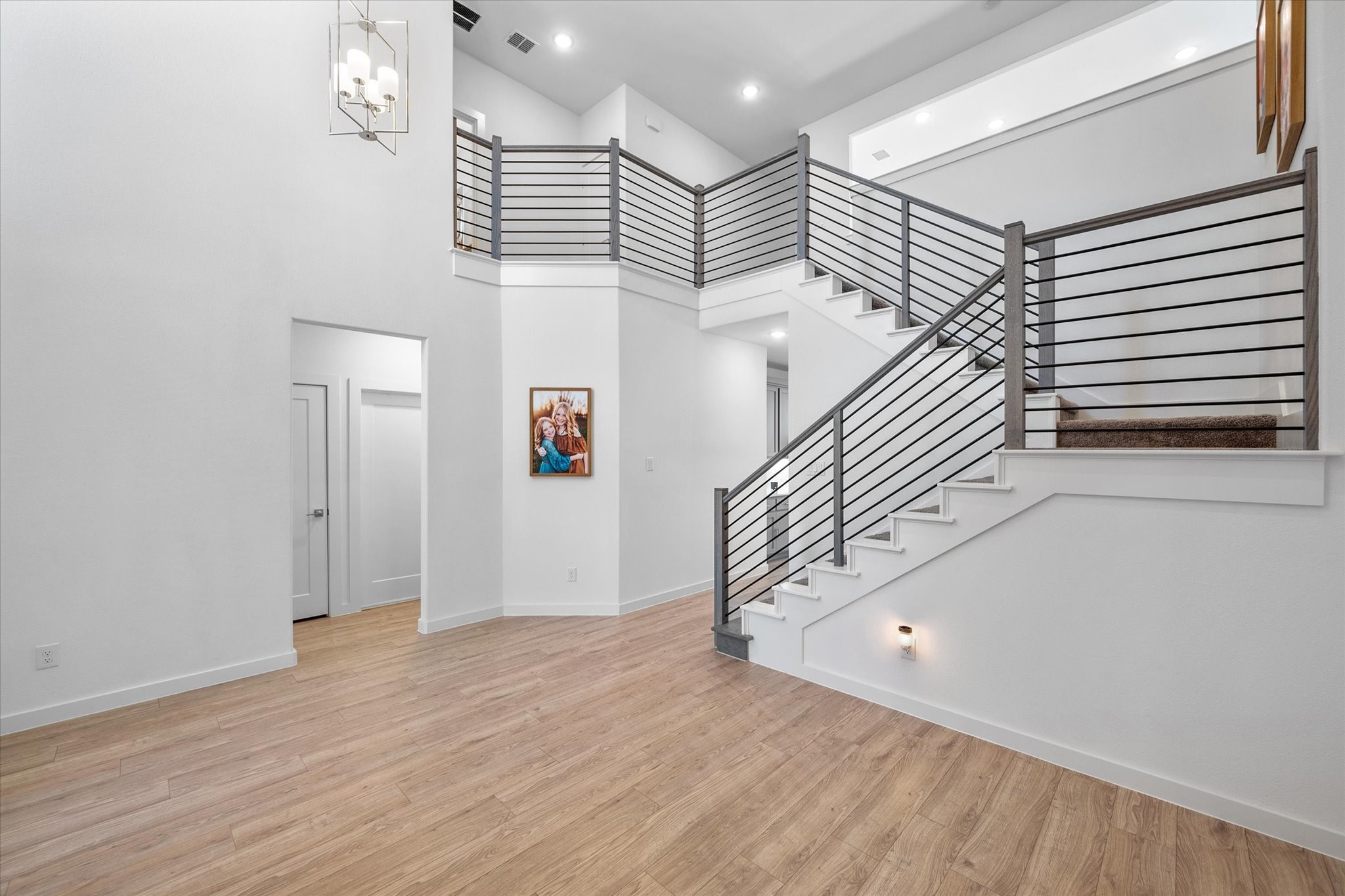 1413 Thunderbird Drive