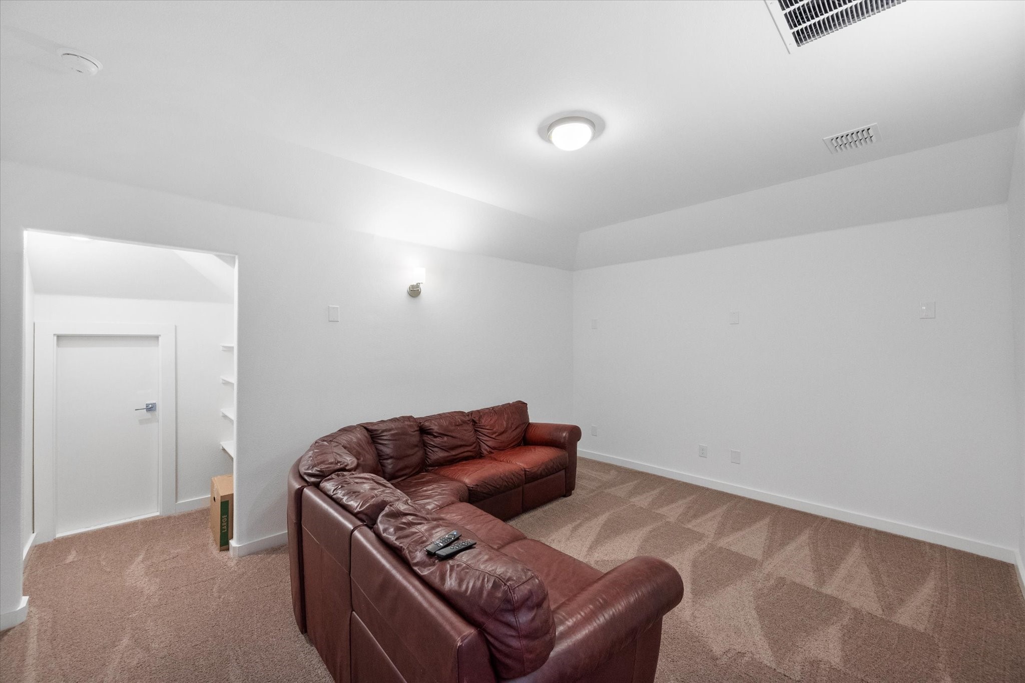 1413 Thunderbird Drive