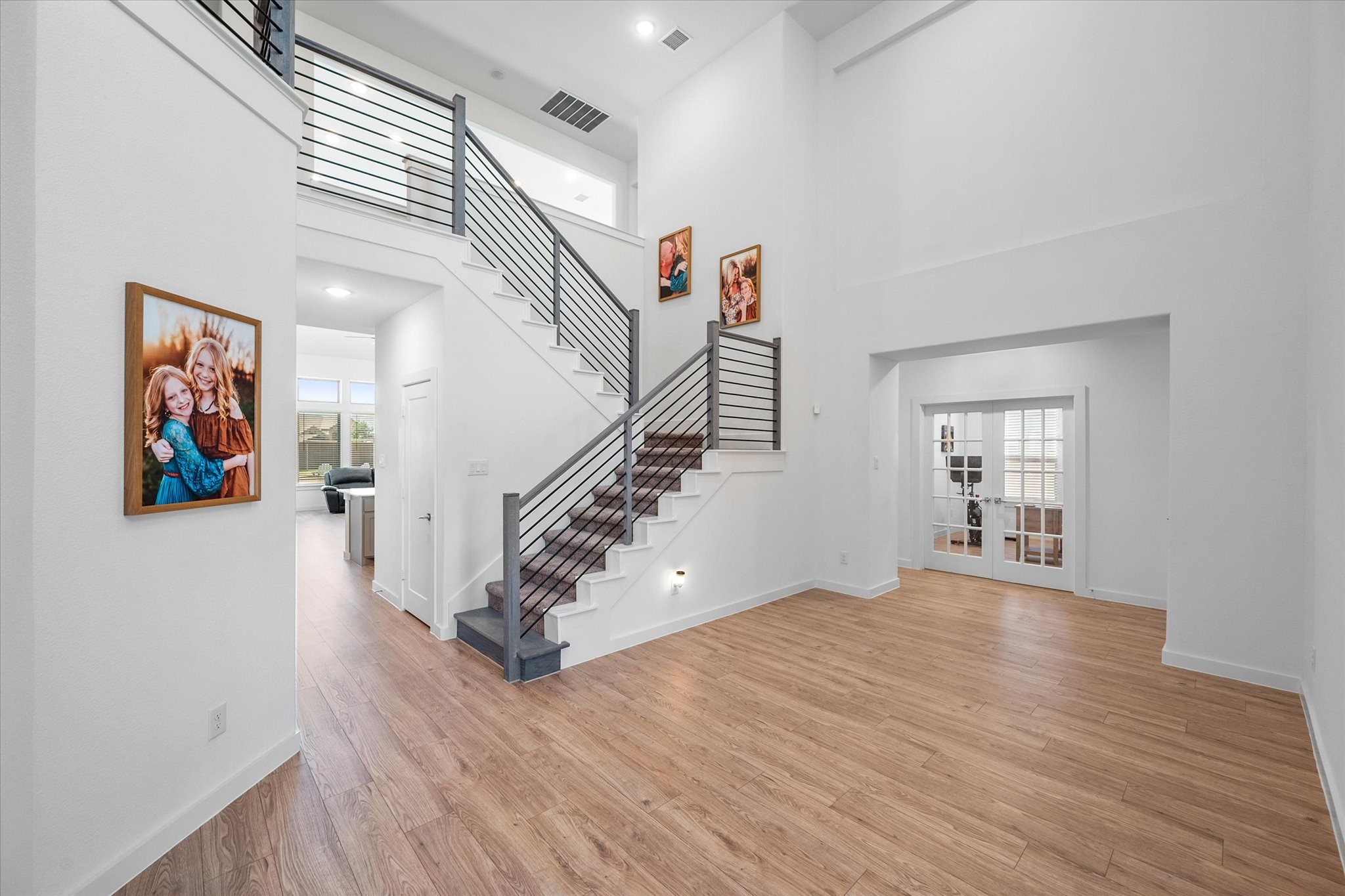 1413 Thunderbird Drive