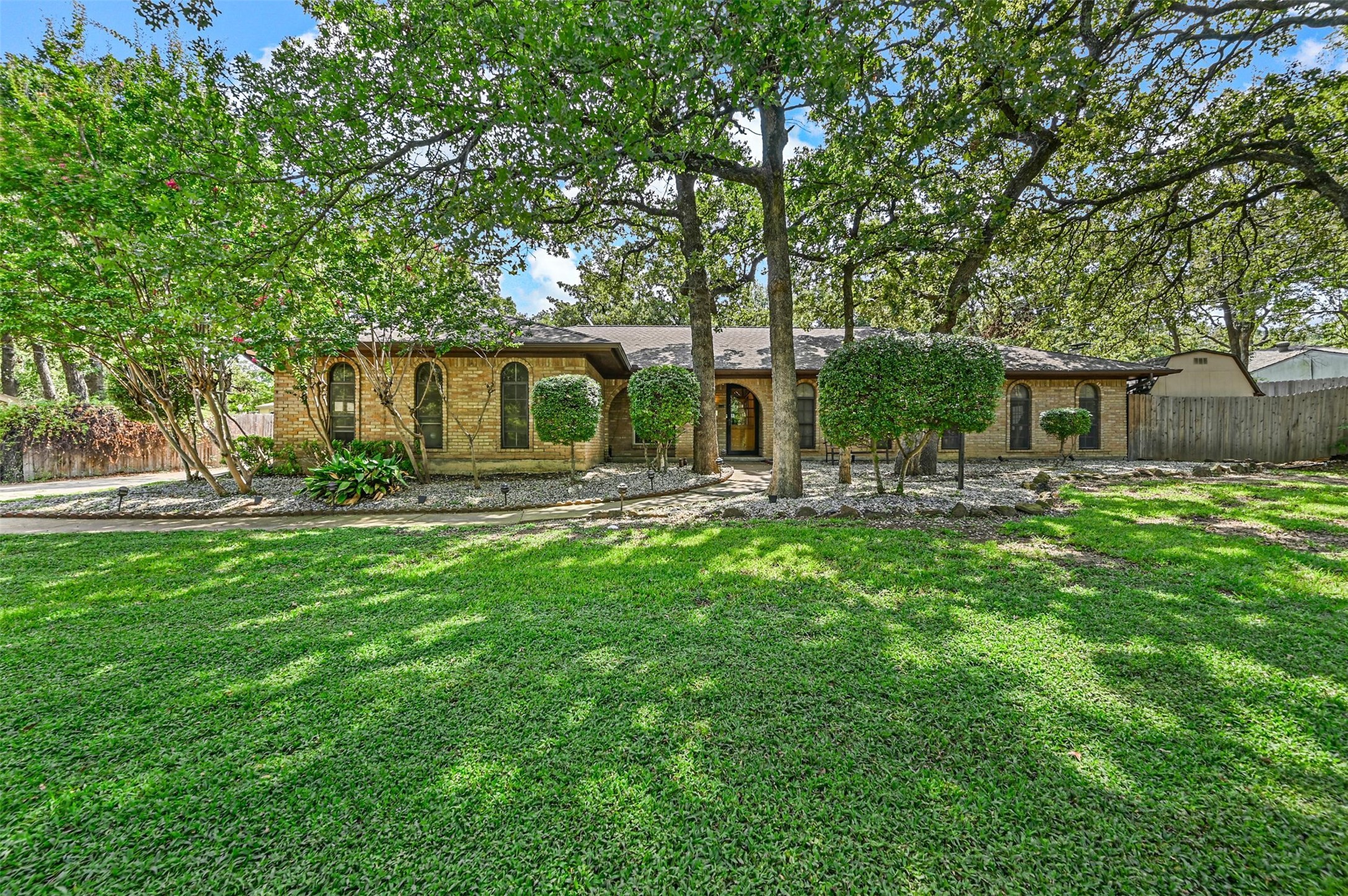 6108 Saddle Ridge Road