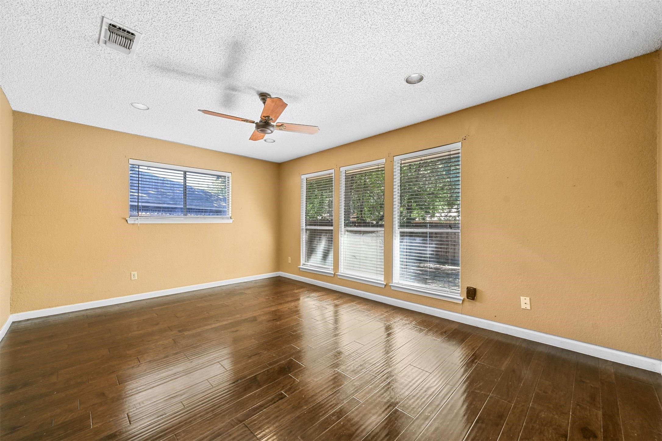 3404 Sheridan Court