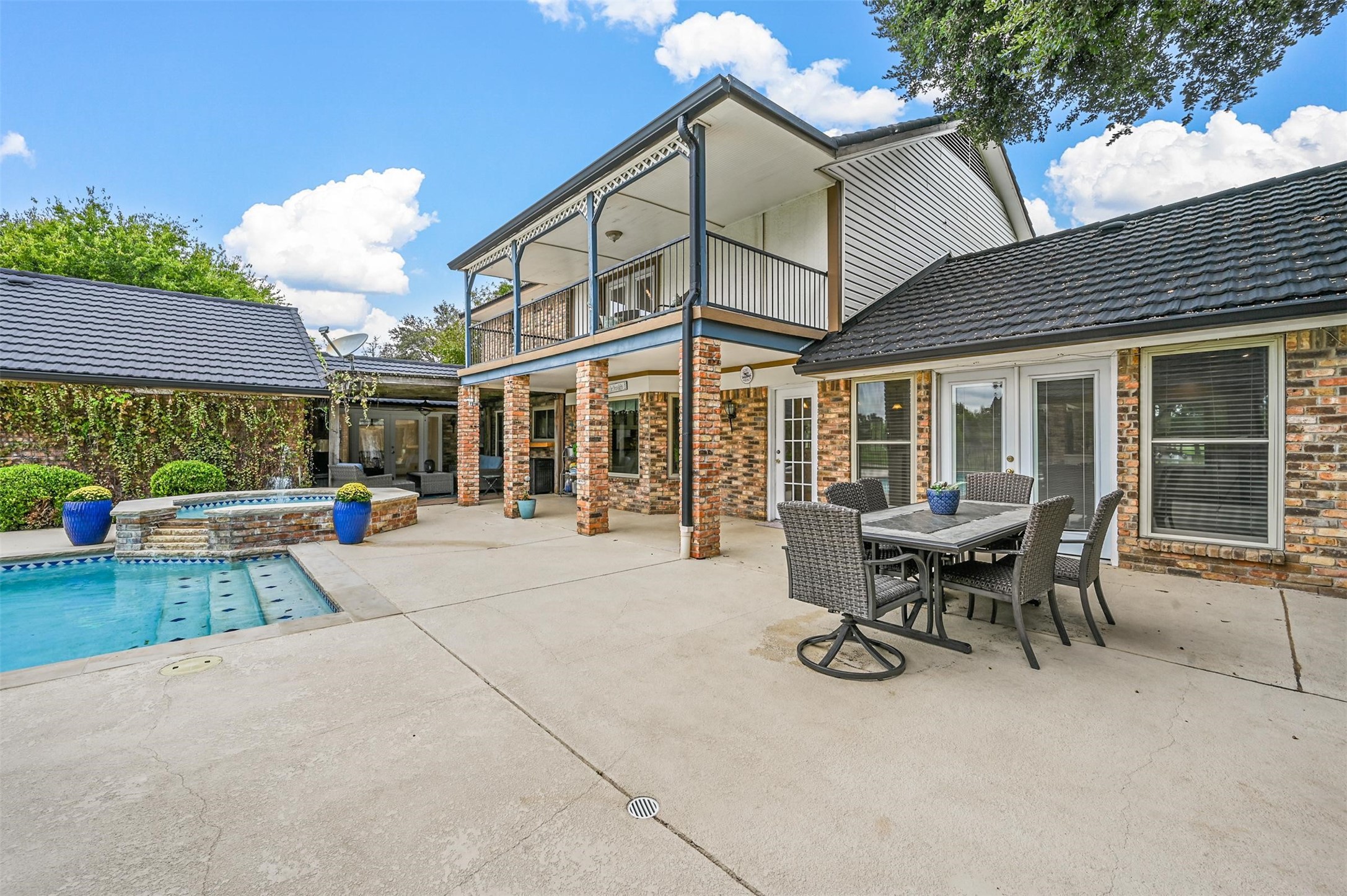 1502 Inverness Road