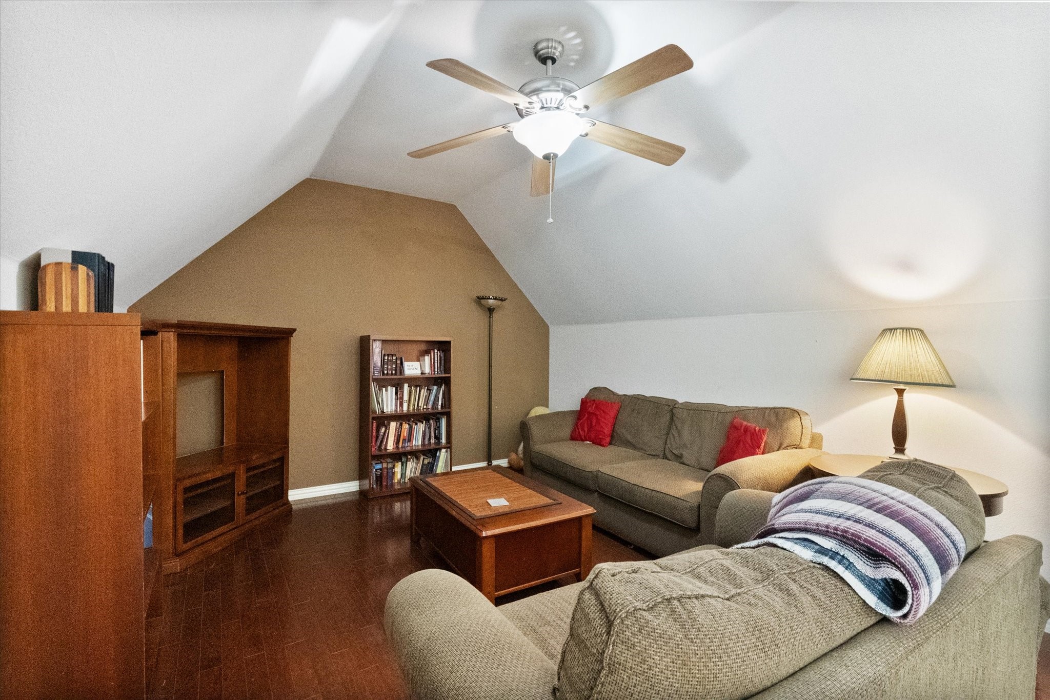 6856 Seacoast Drive