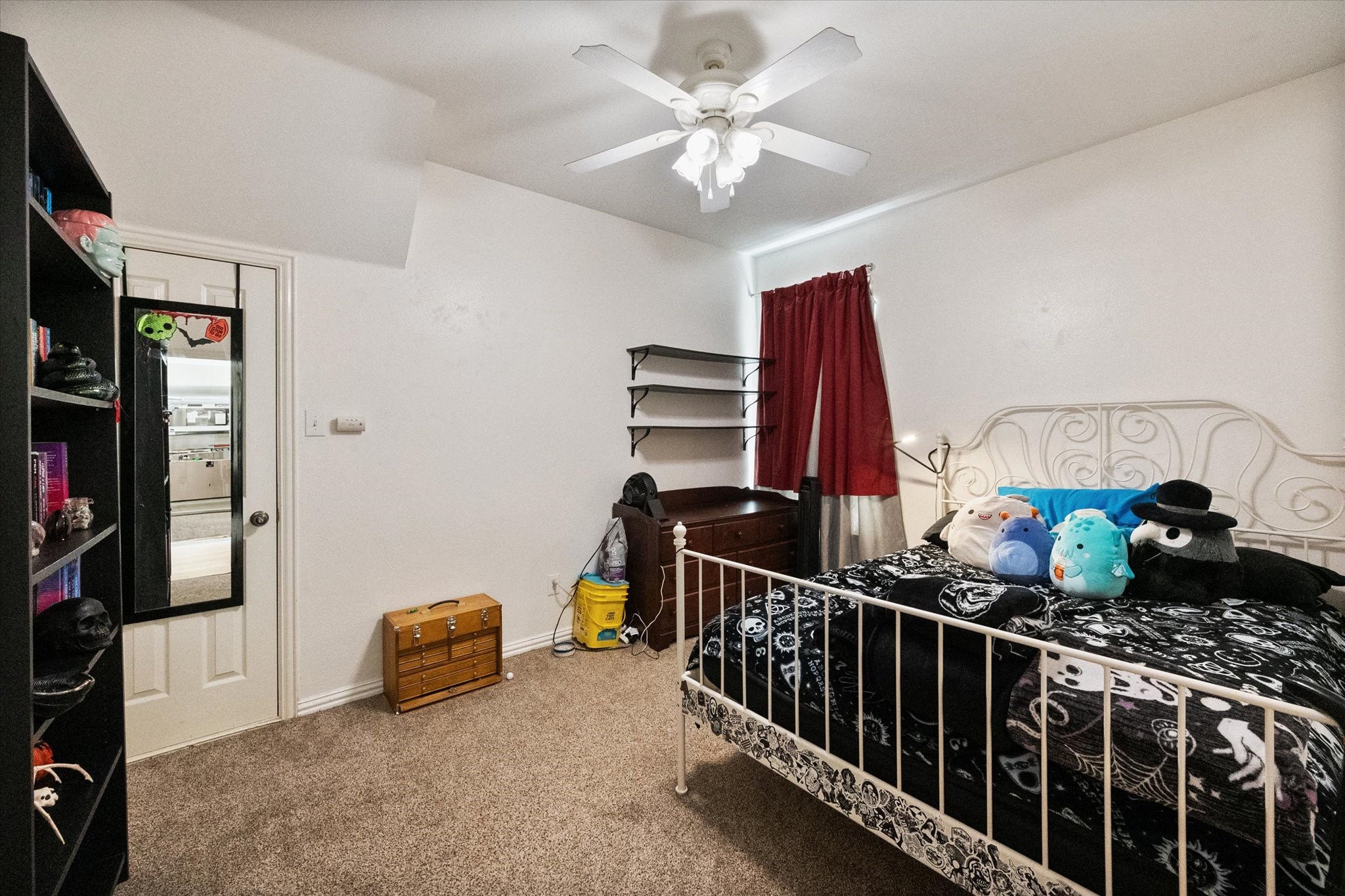 6856 Seacoast Drive