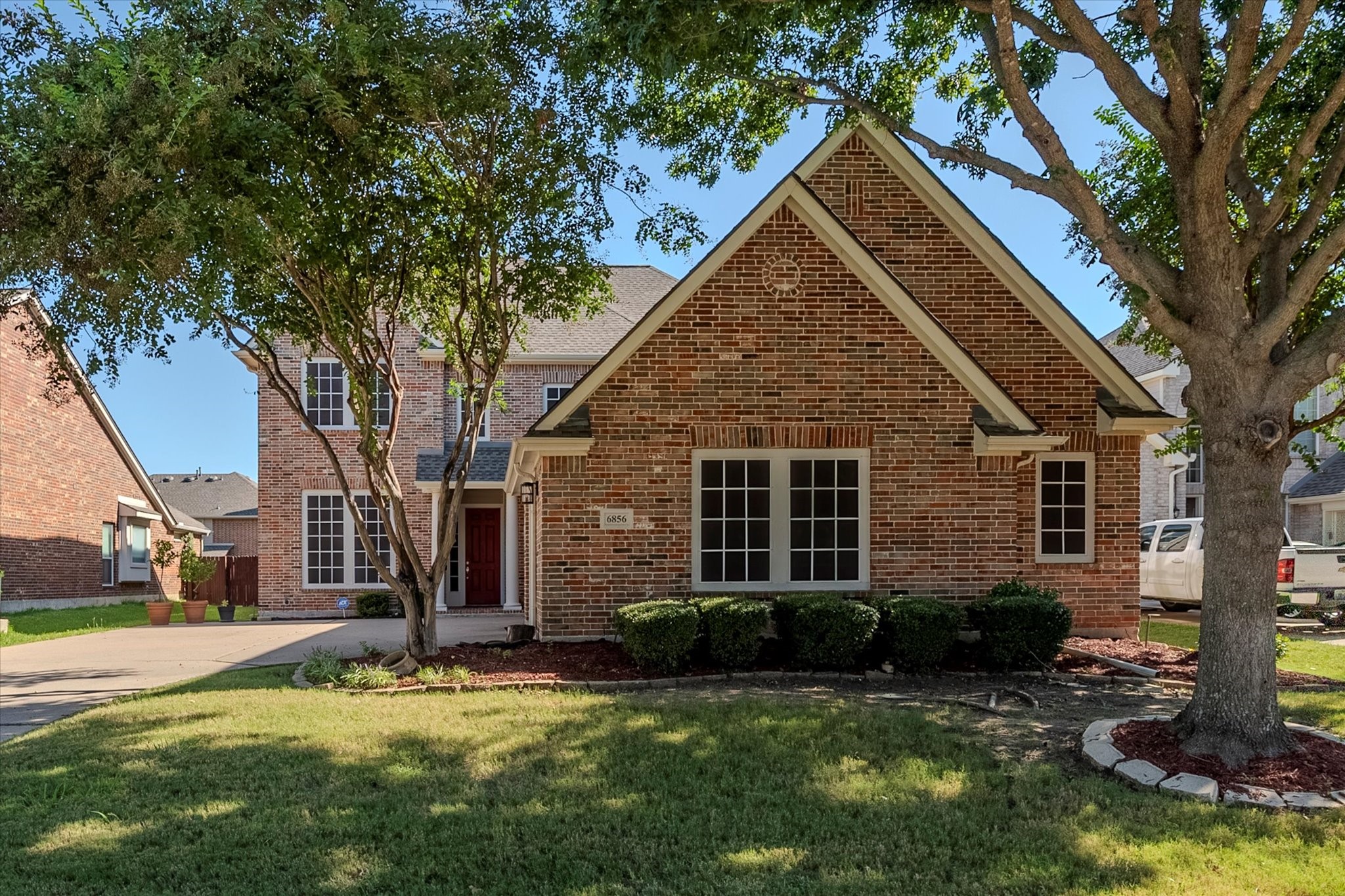 6856 Seacoast Drive