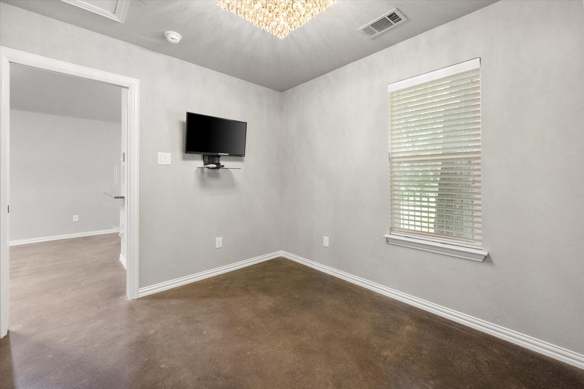 5848 Forest River Drive