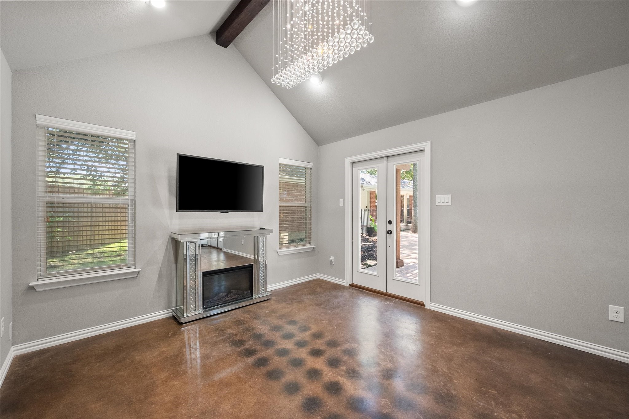 5848 Forest River Drive