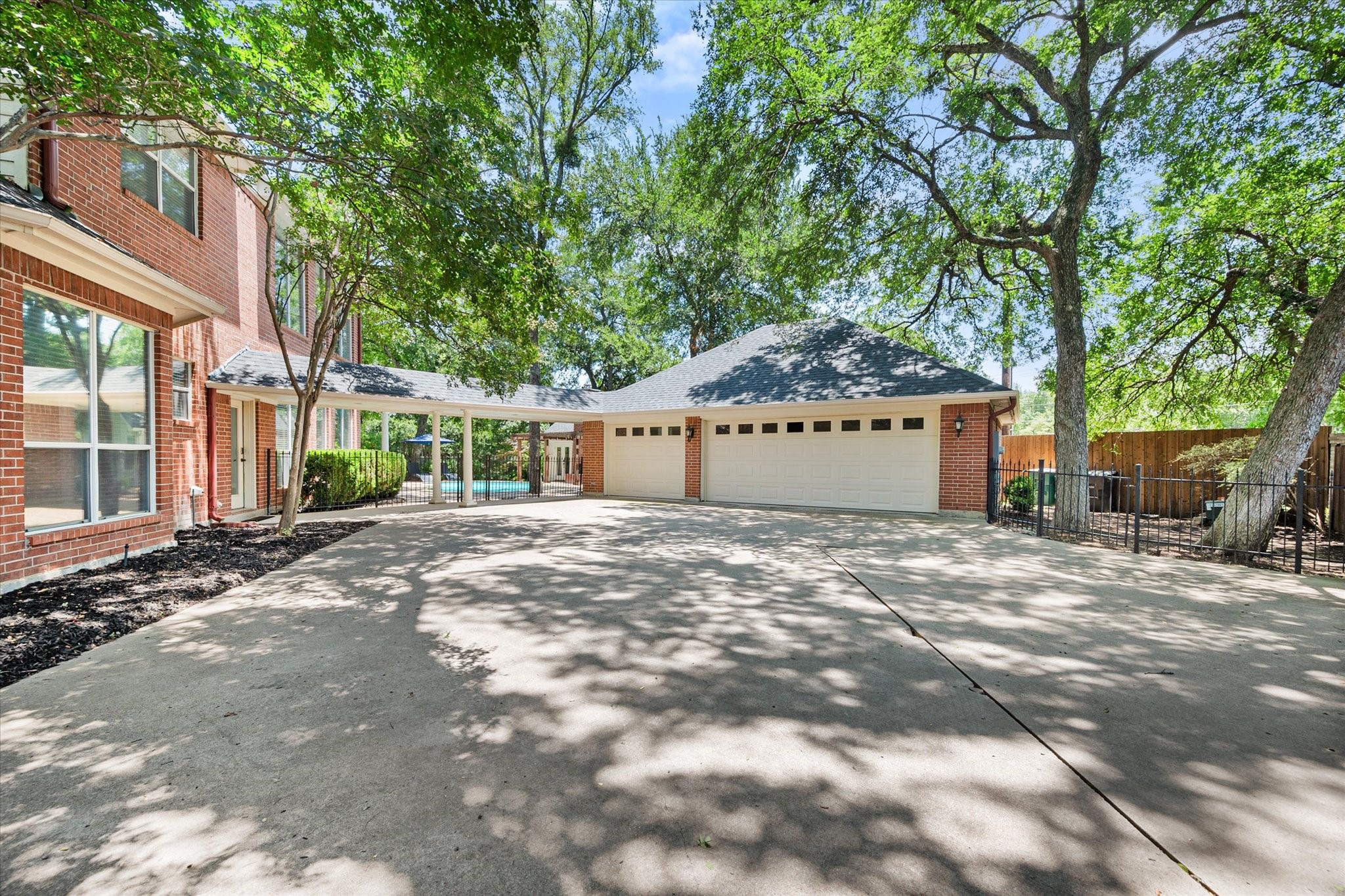 5848 Forest River Drive