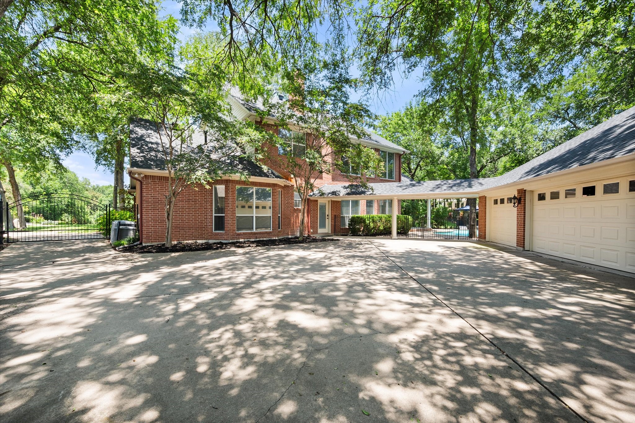 5848 Forest River Drive