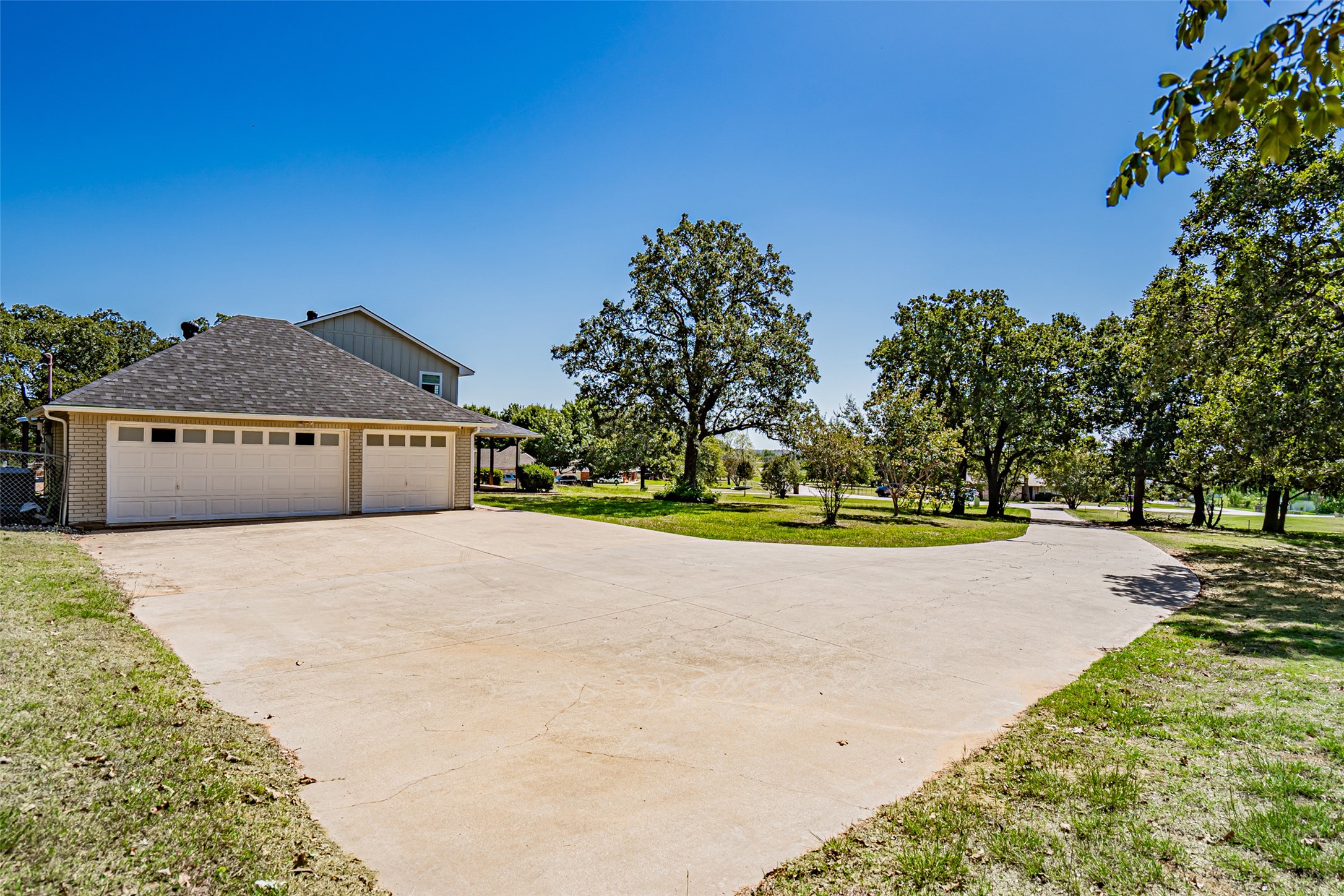 7552 Levy Acres Circle N