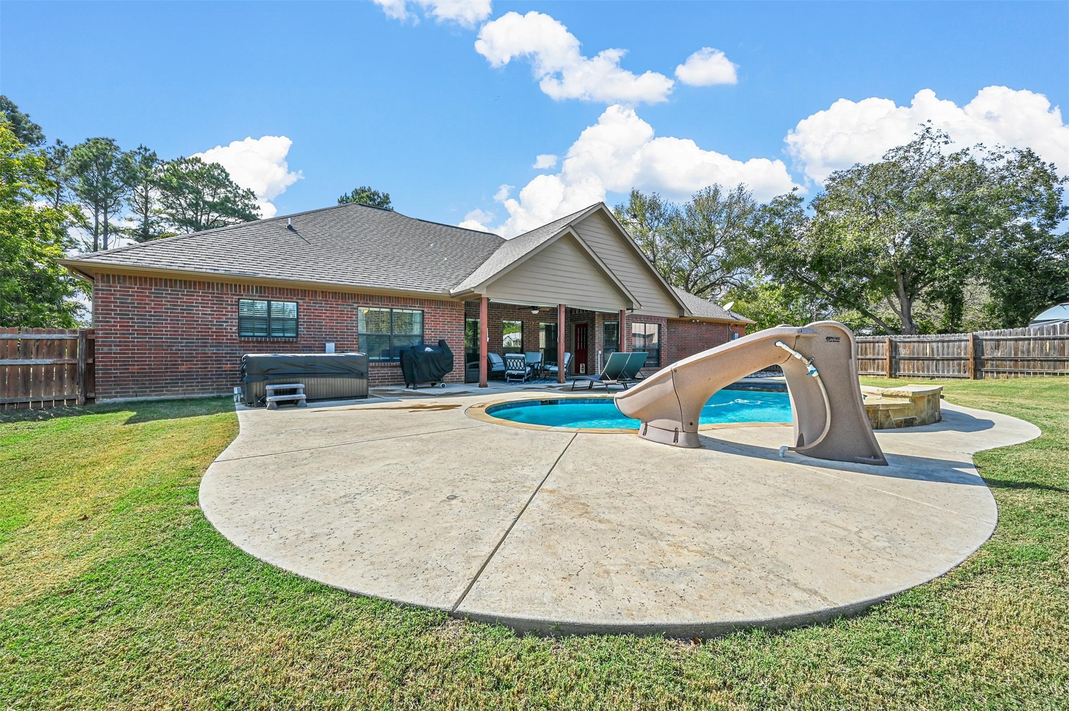 2913 Bairds Lane
