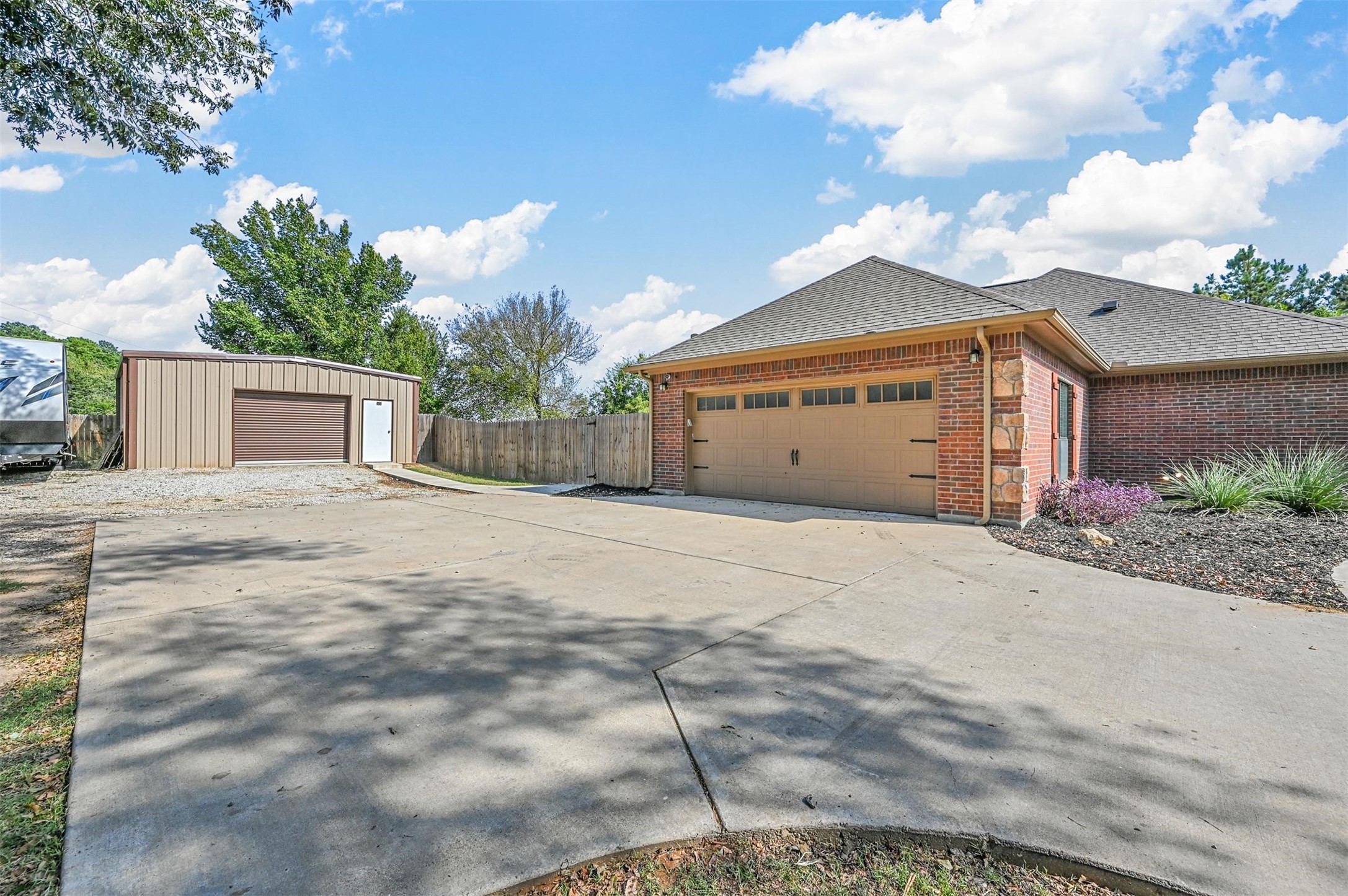 2913 Bairds Lane