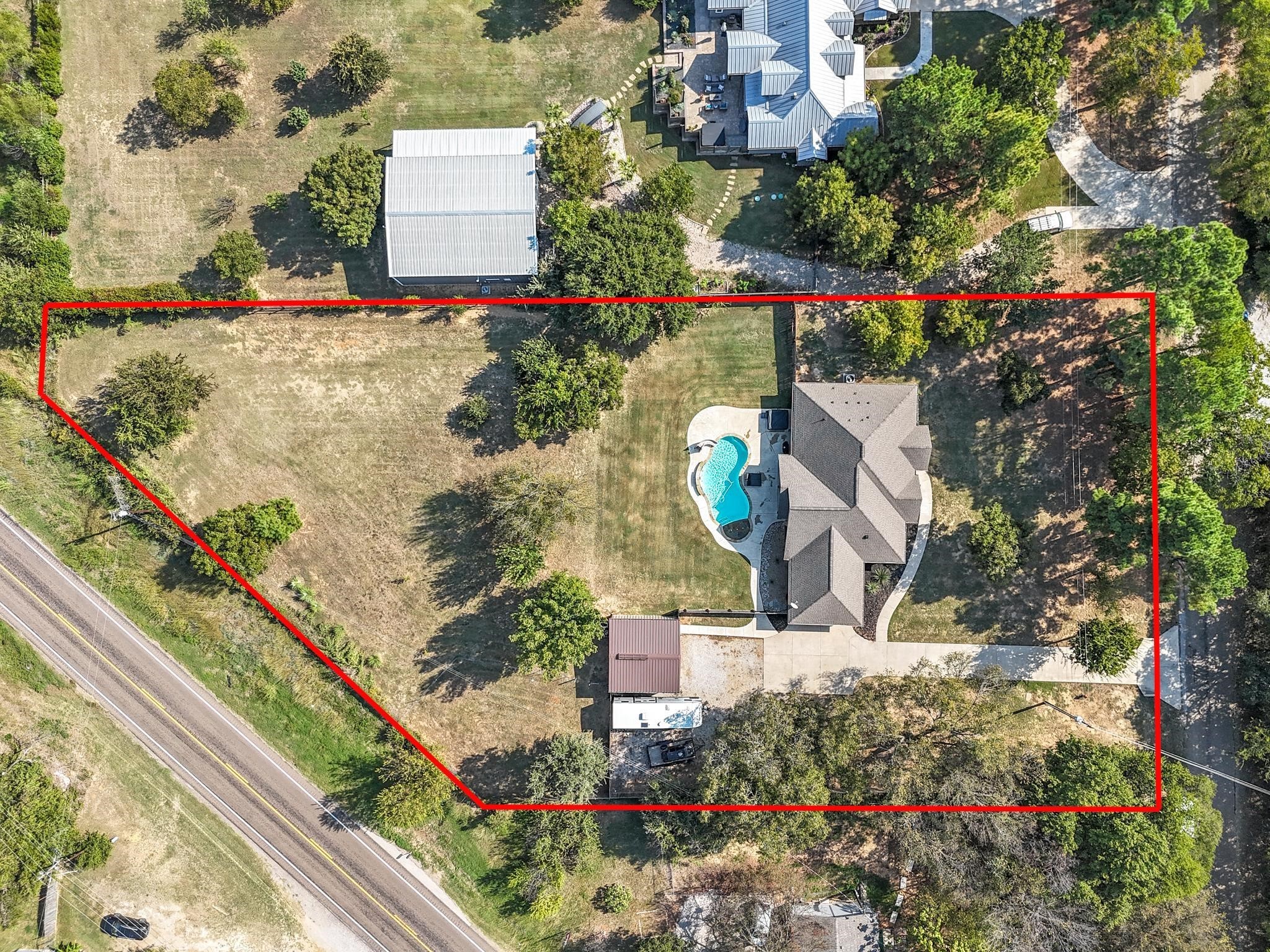 2913 Bairds Lane