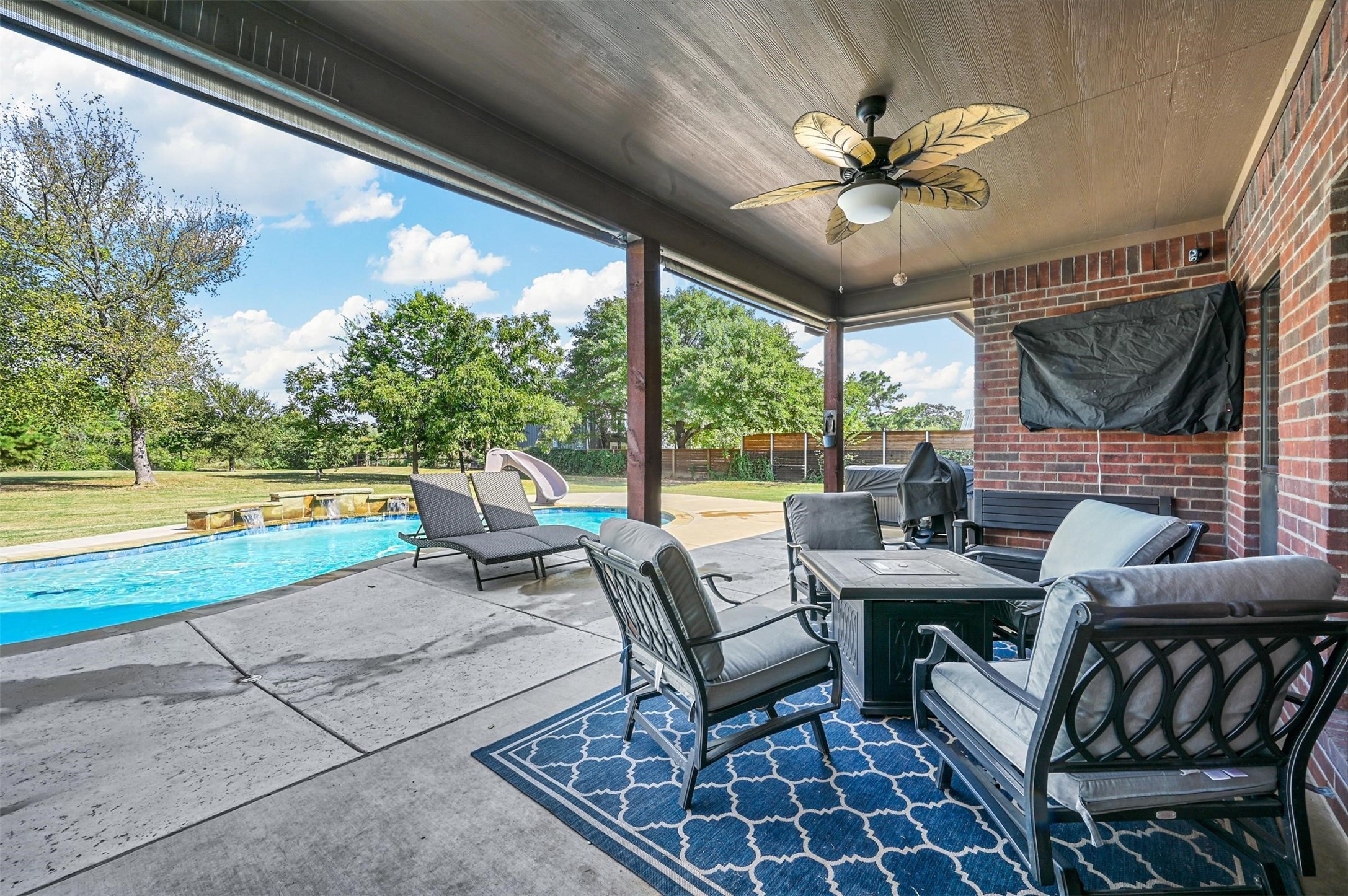 2913 Bairds Lane
