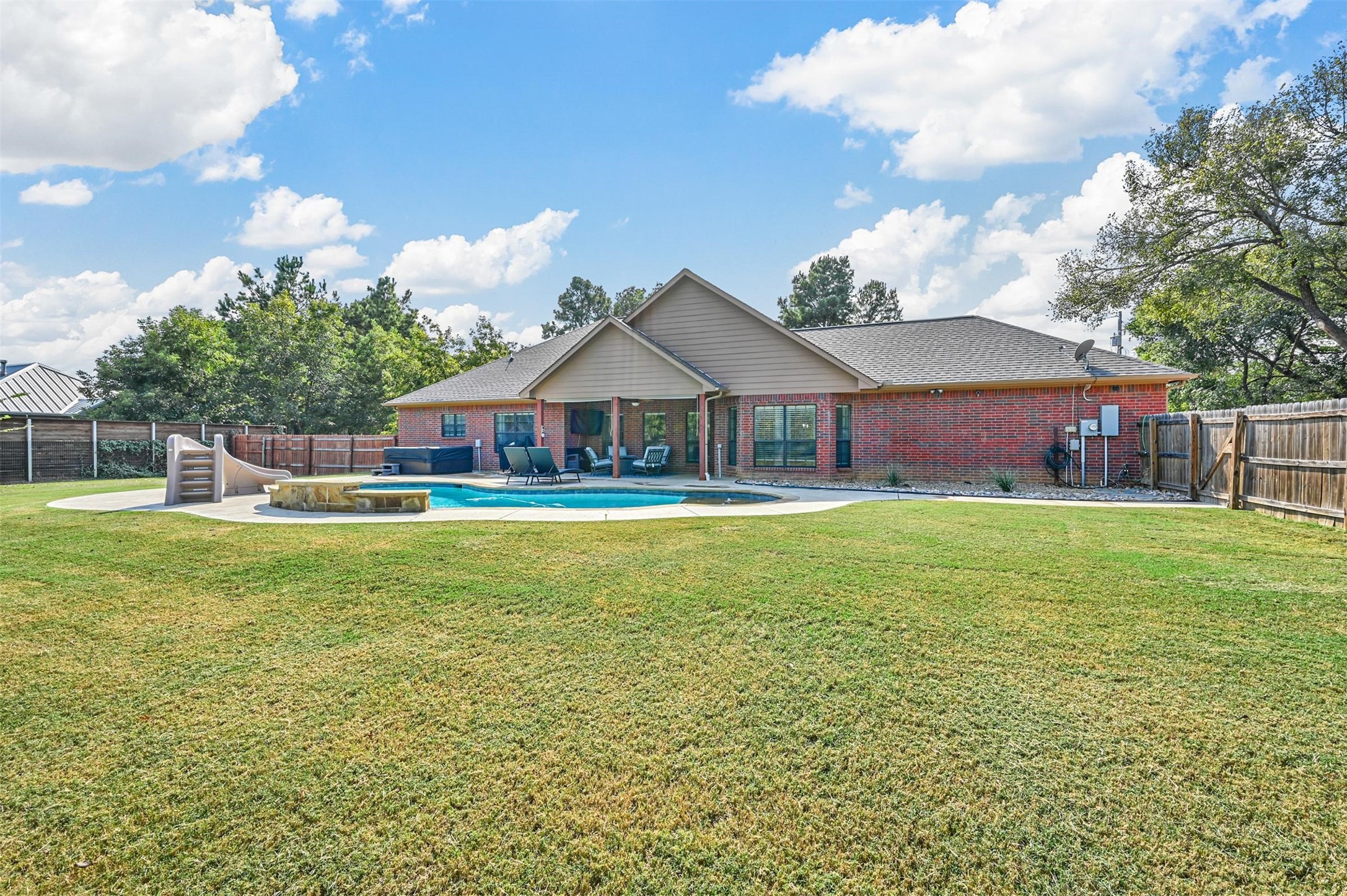 2913 Bairds Lane