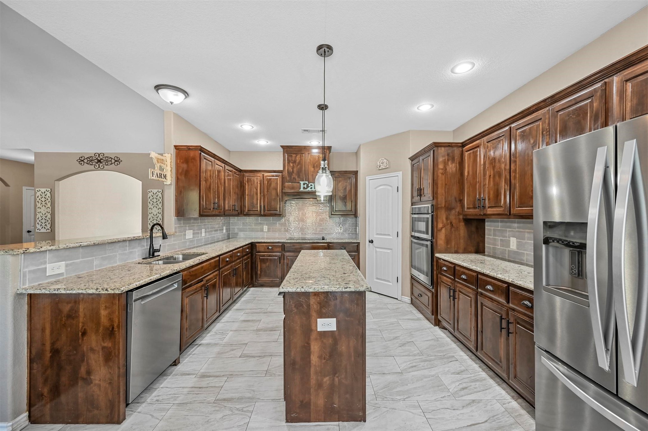 2913 Bairds Lane