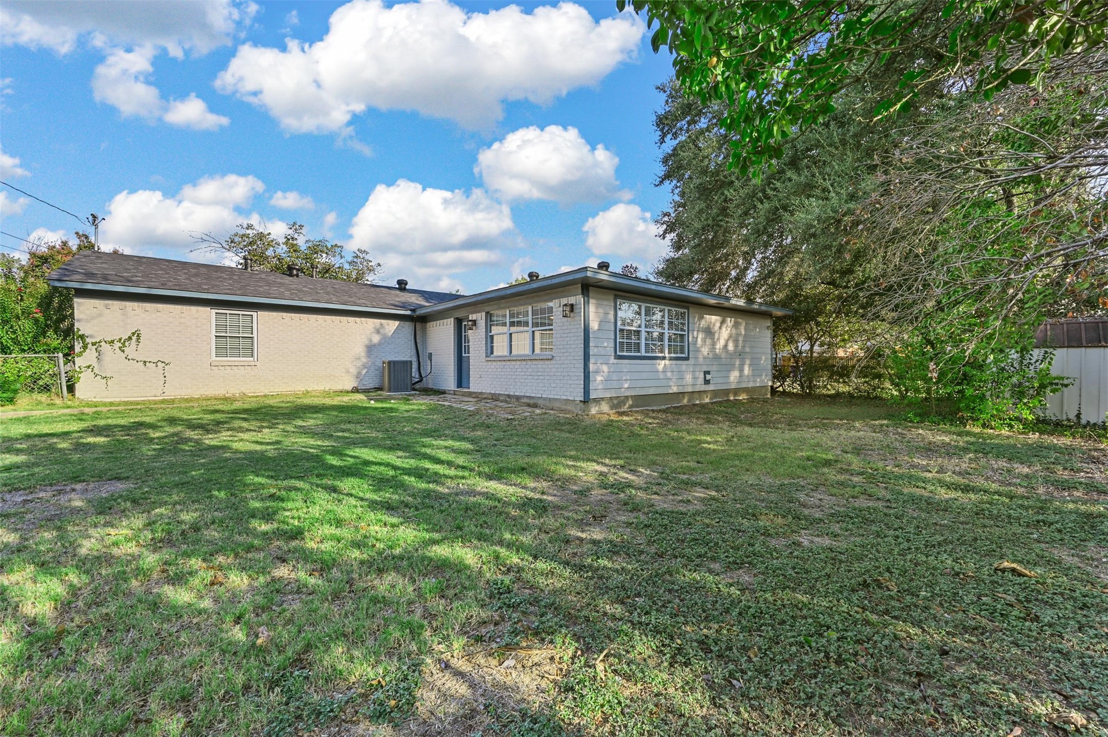 13706 Charcoal Lane
