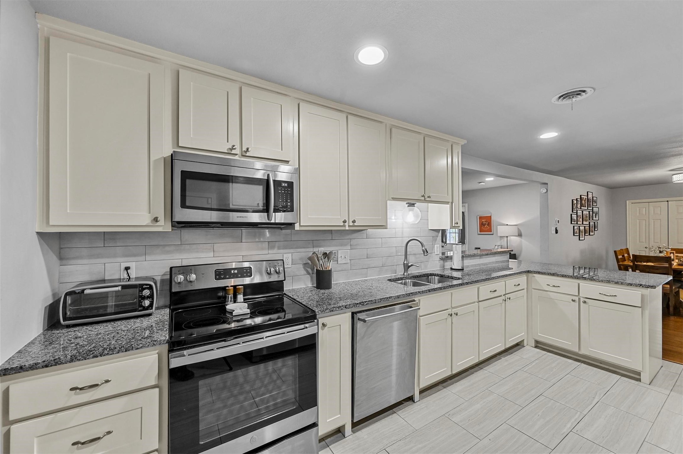 13706 Charcoal Lane