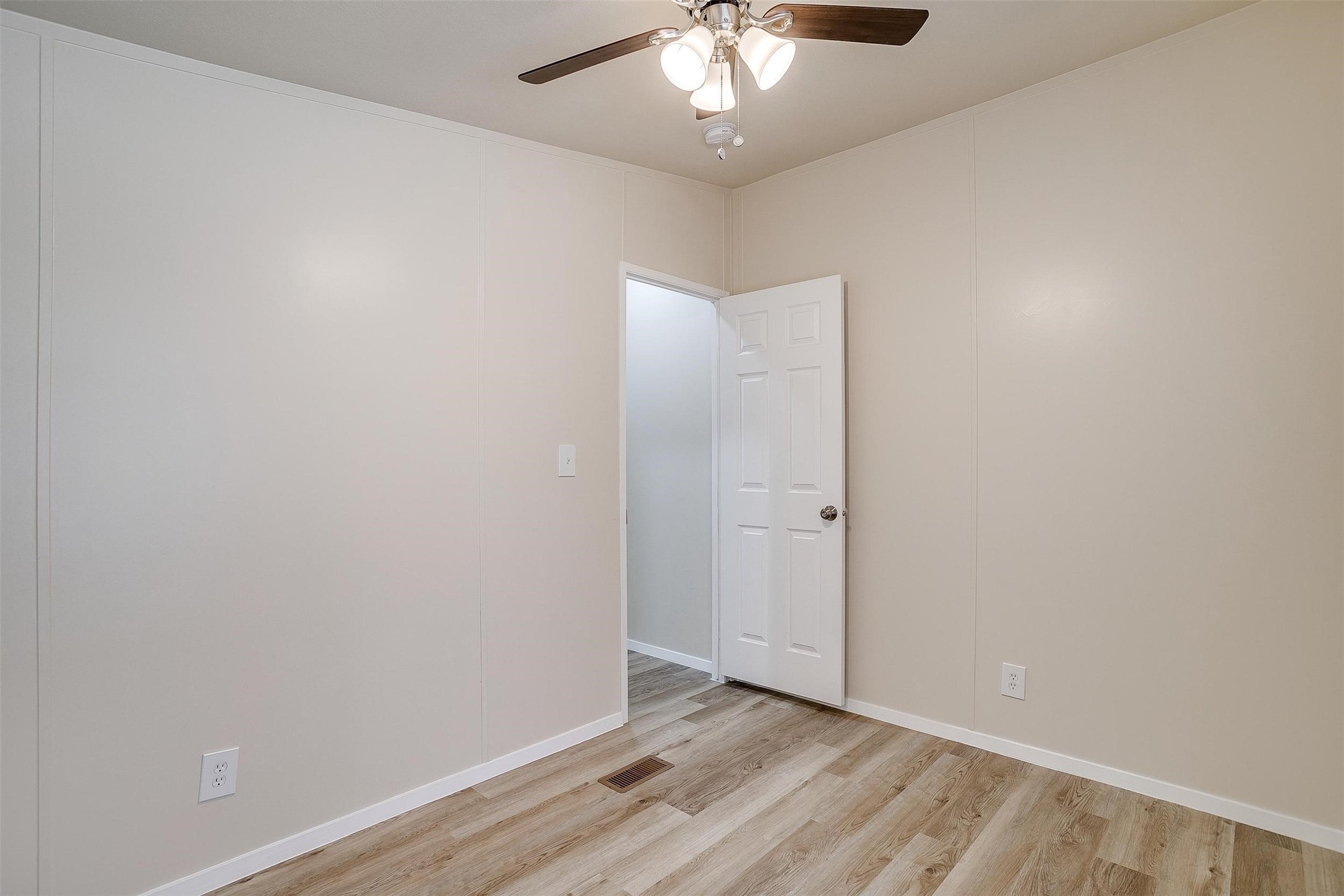 5460 Wendy Lane