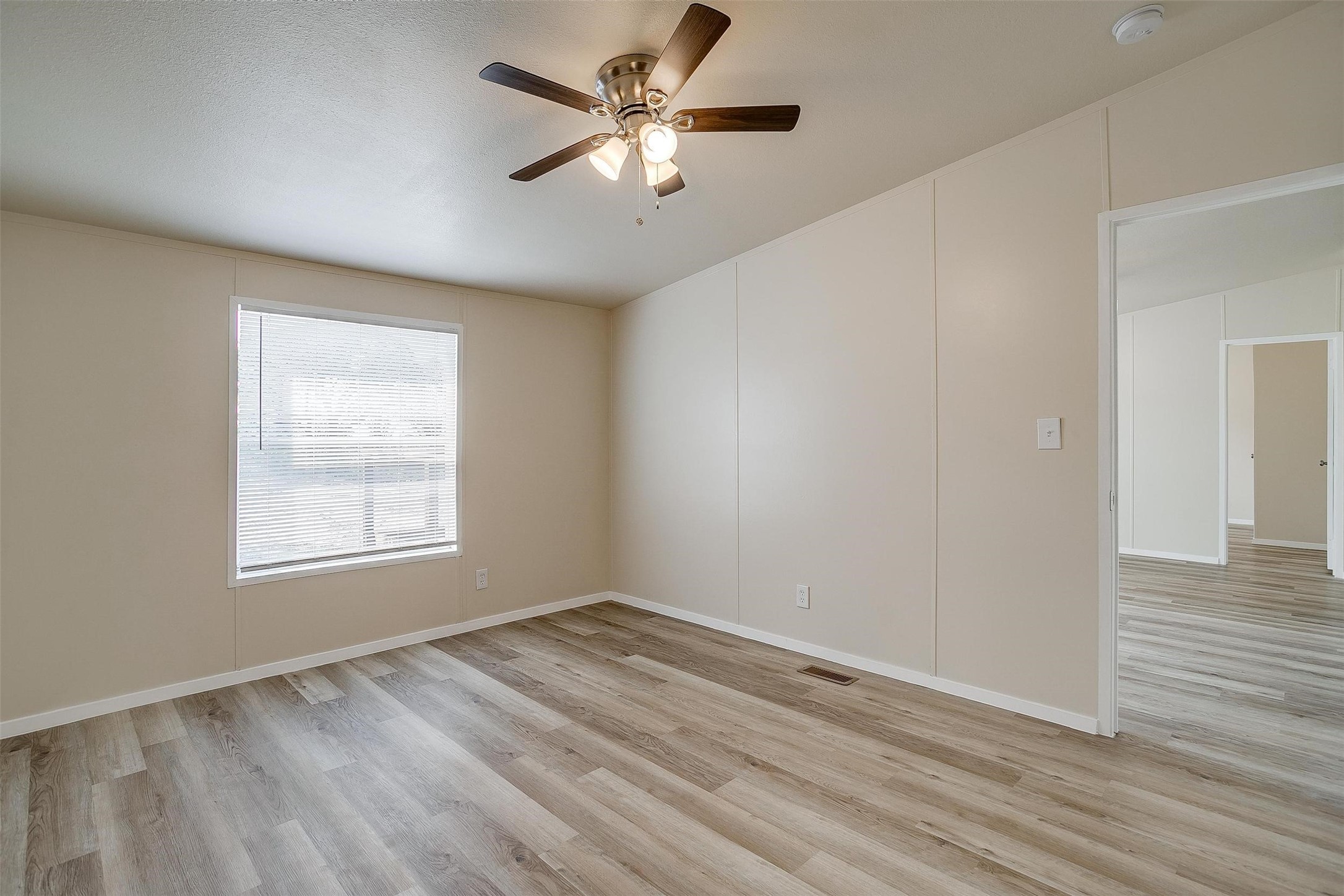 5460 Wendy Lane