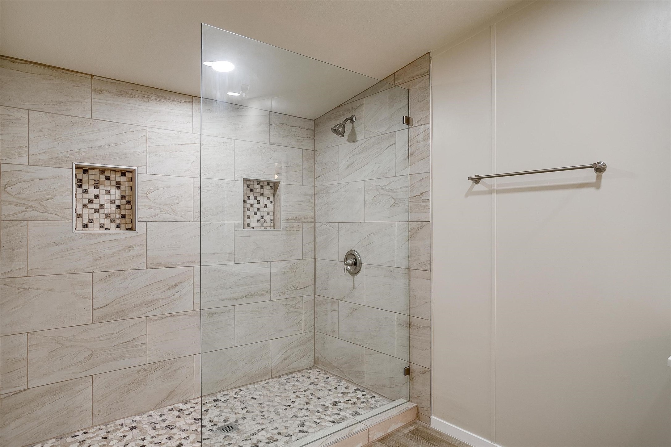 5460 Wendy Lane