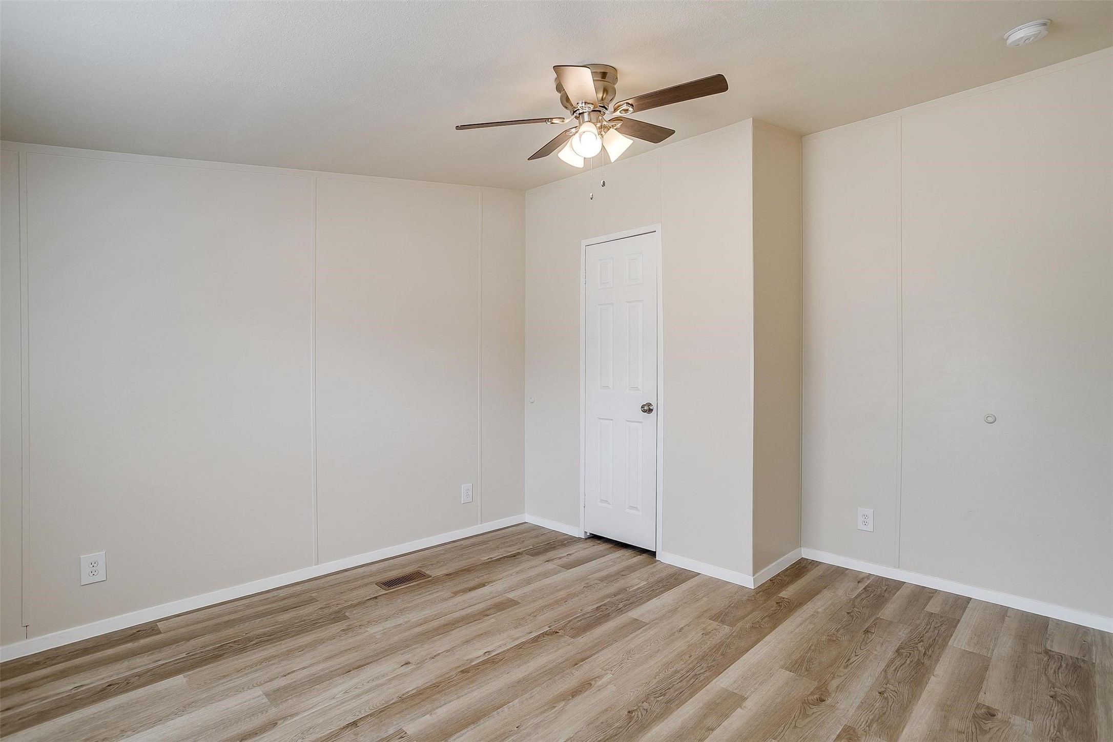 5460 Wendy Lane