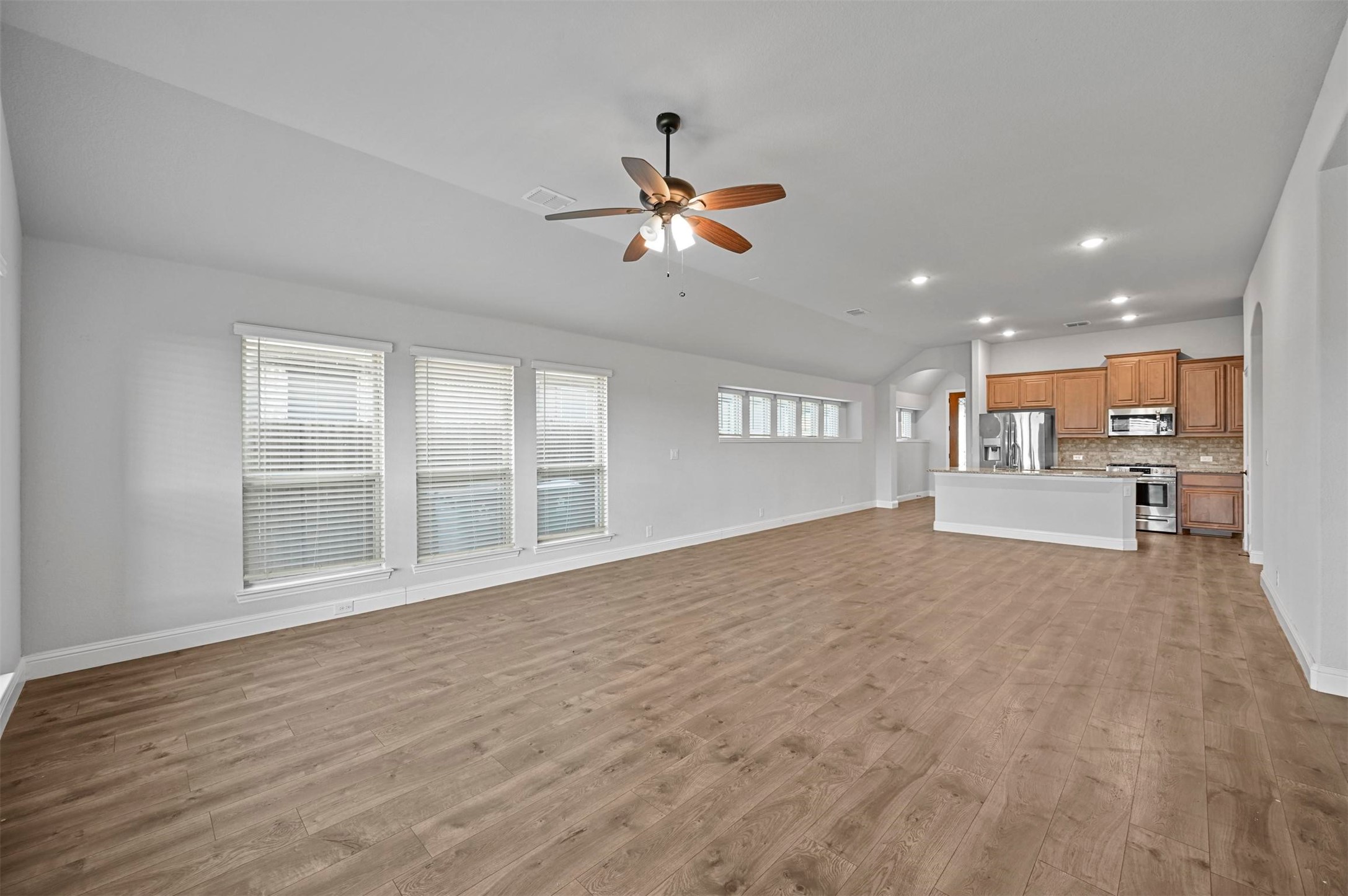 1124 Raptor Road