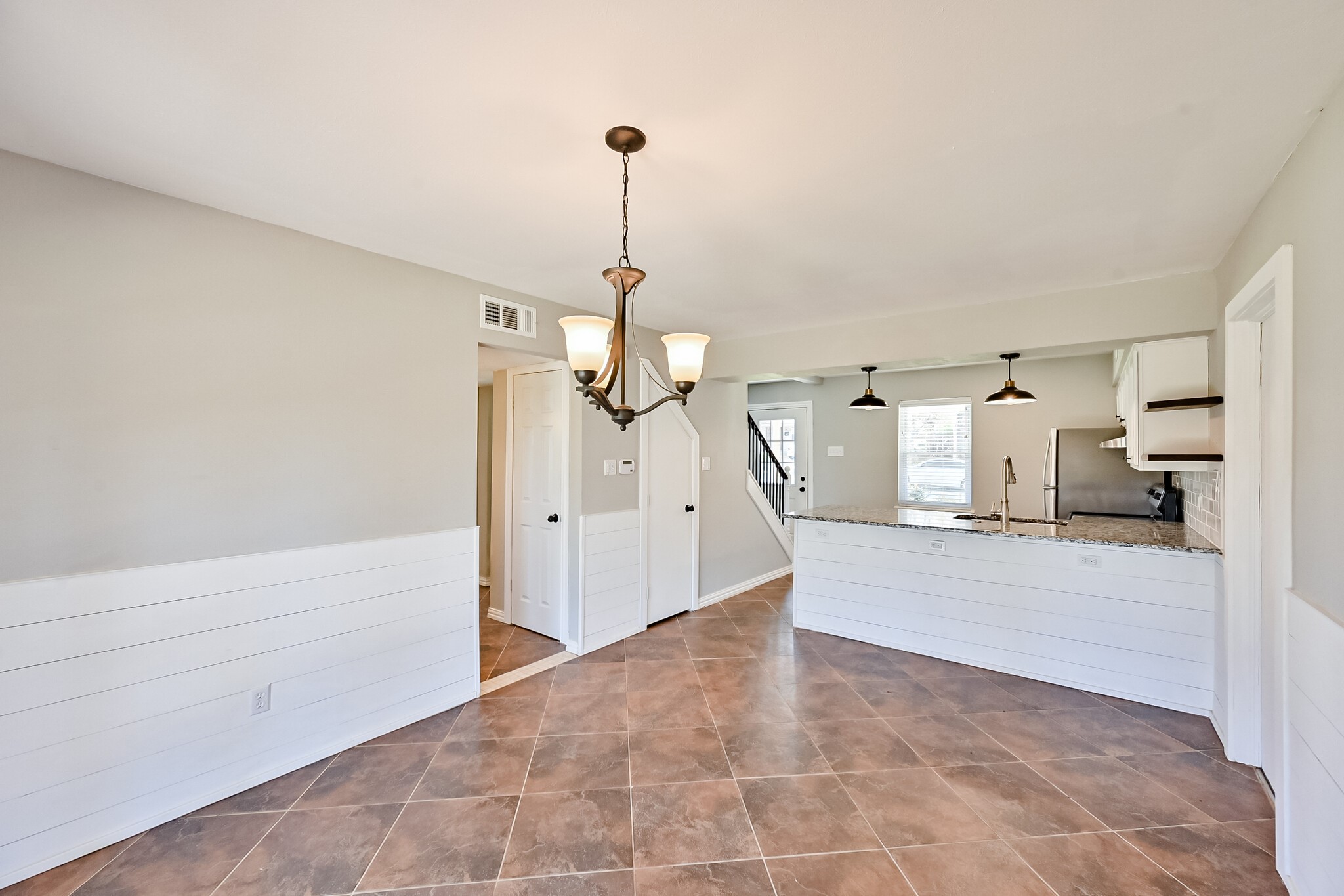1105 Paula Drive