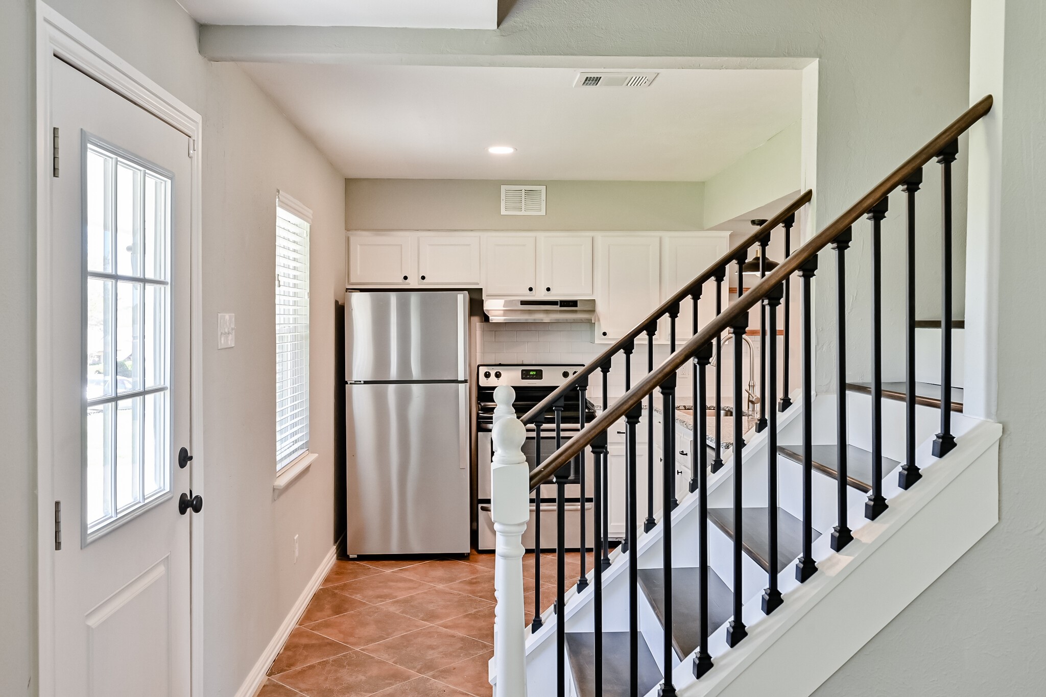 1105 Paula Drive
