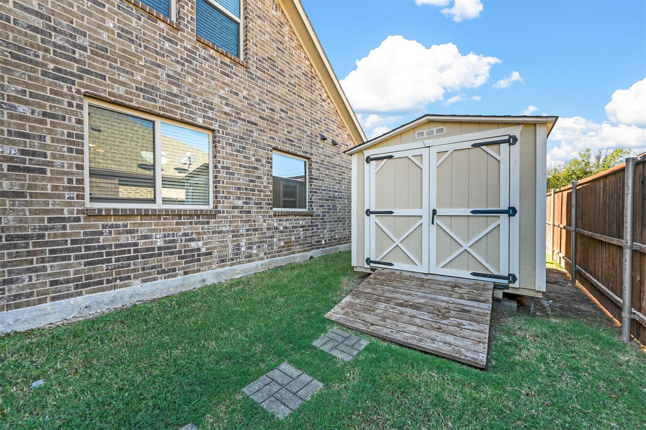 6261 Beckley Drive
