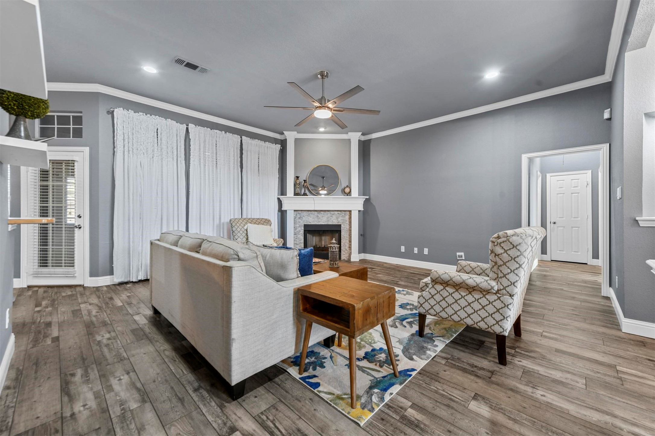 534 Broadsword Lane
