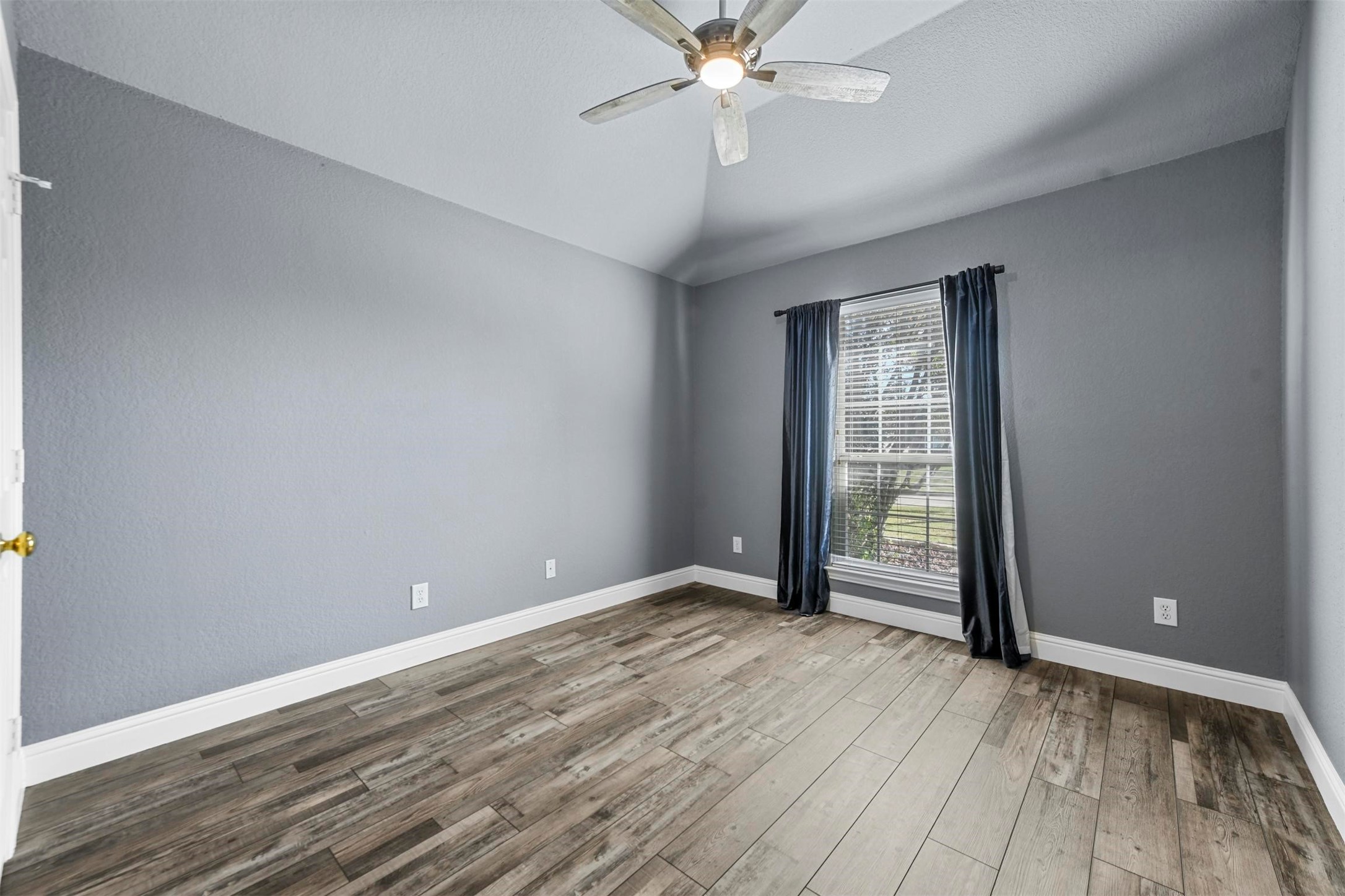 534 Broadsword Lane