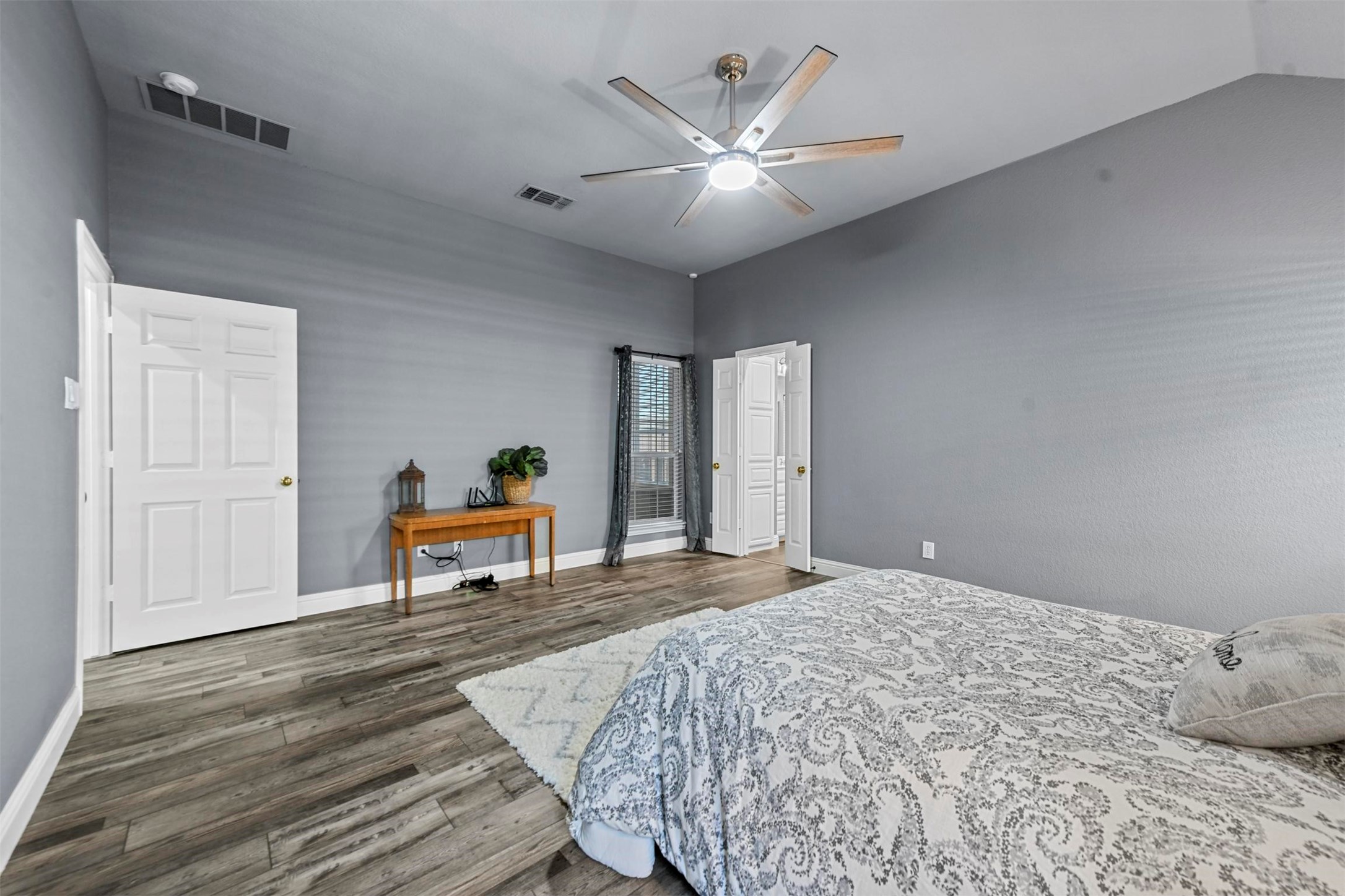 534 Broadsword Lane