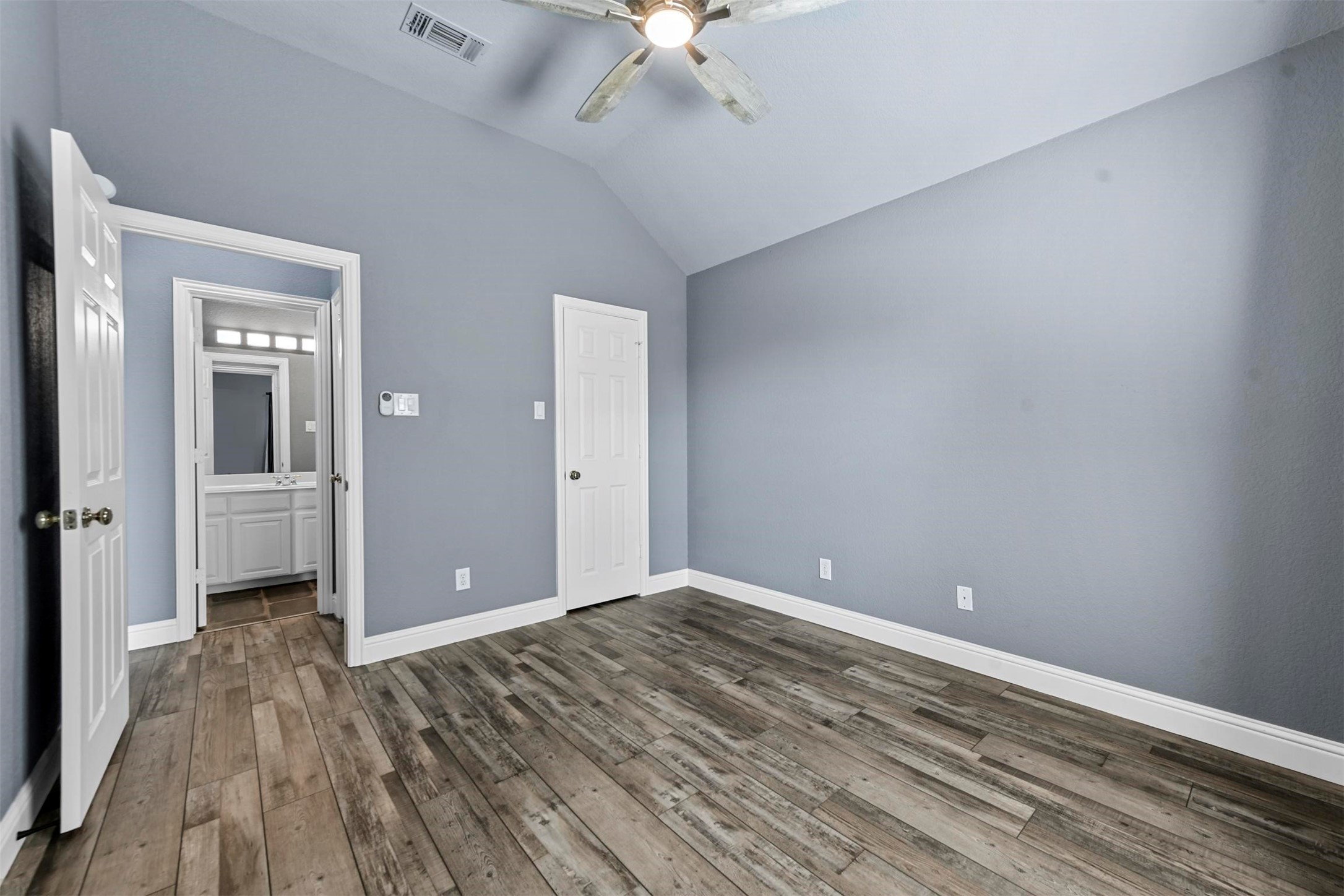 534 Broadsword Lane